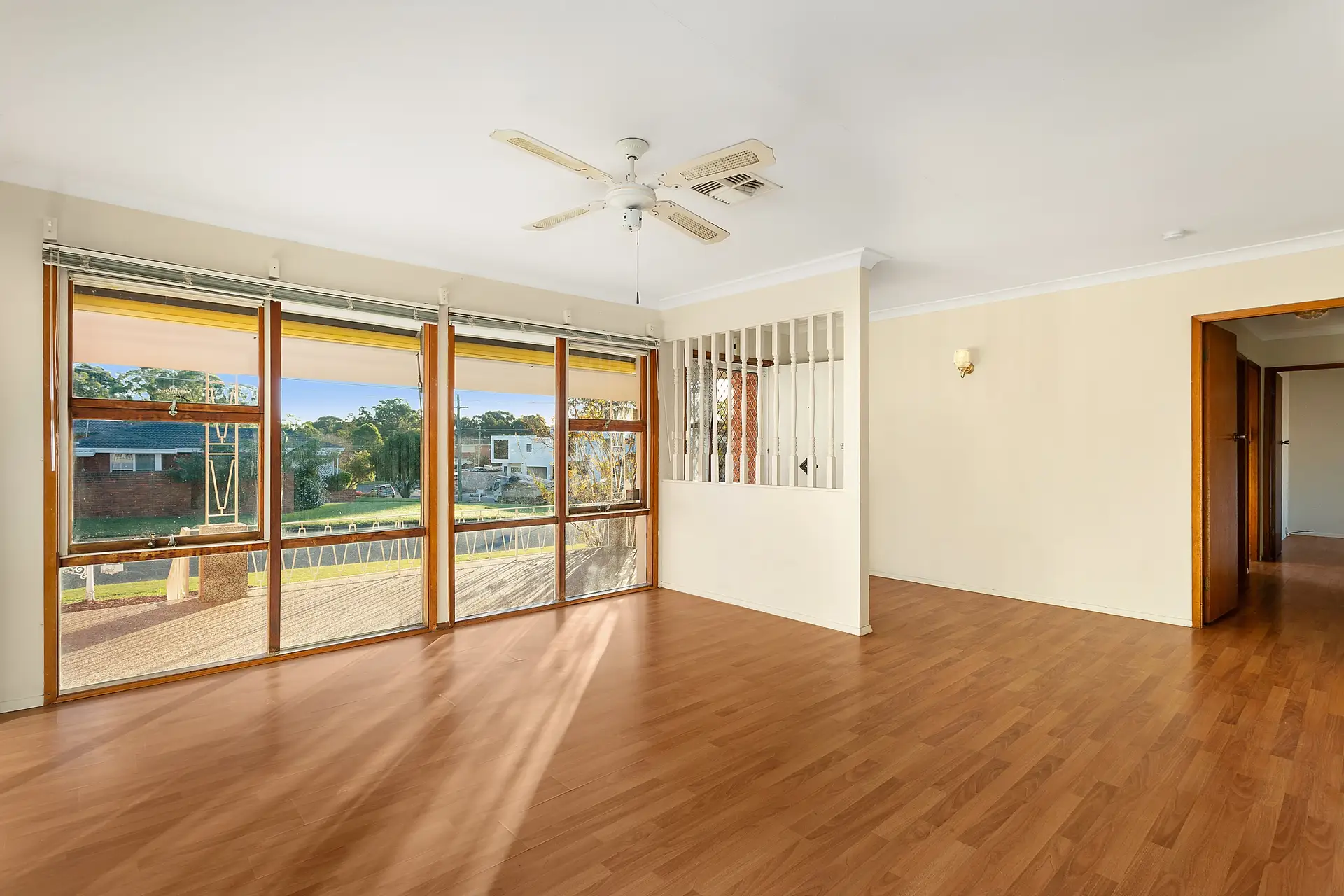 83 Caroline Crescent, Georges Hall Sold by Richard Matthews Real Estate - image 5