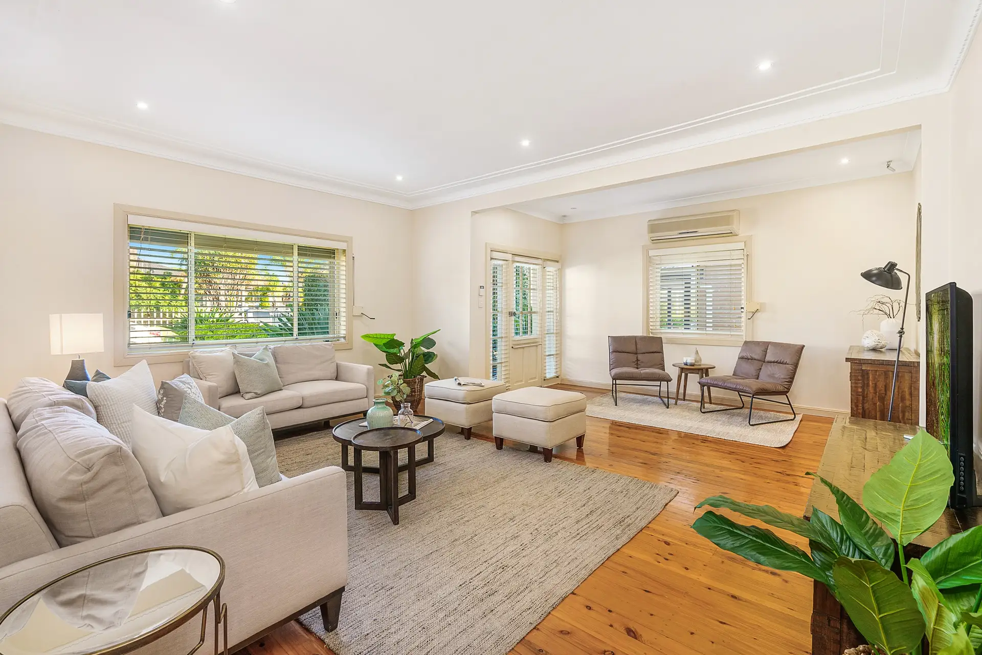 31 Rea Street, Greenacre Sold by Richard Matthews Real Estate - image 2