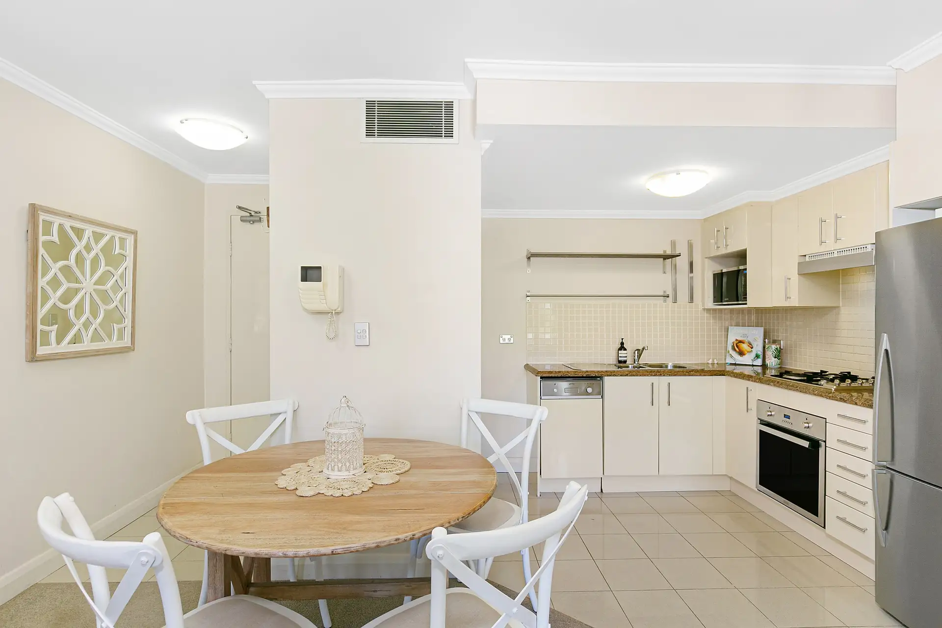 10/10 Webb Street, Croydon Sold by Richard Matthews Real Estate - image 2