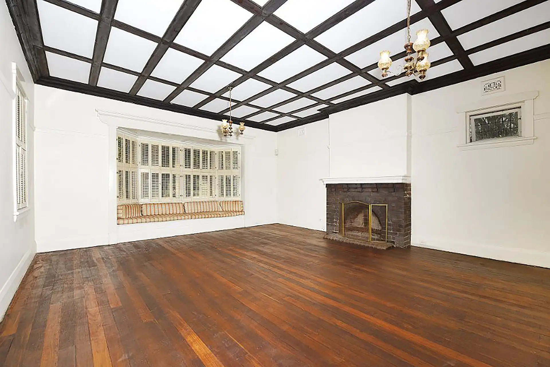 135 Wentworth Road, Strathfield Sold by Richard Matthews Real Estate - image 4