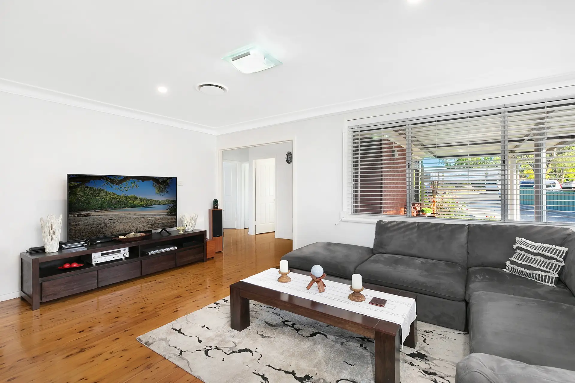 15 Sevenoaks Crescent, Bass Hill Sold by Richard Matthews Real Estate - image 3