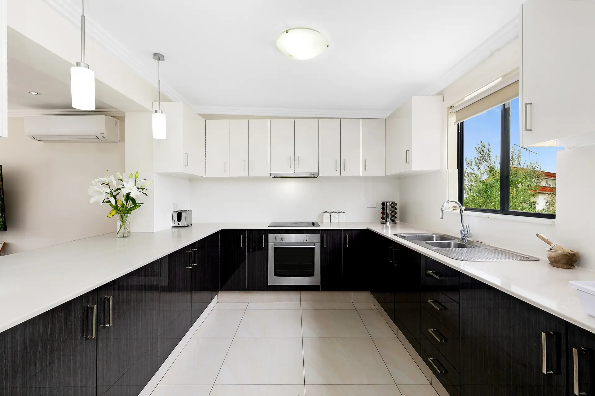 5 Bellevue Avenue, Georges Hall Sold by Richard Matthews Real Estate - image 2