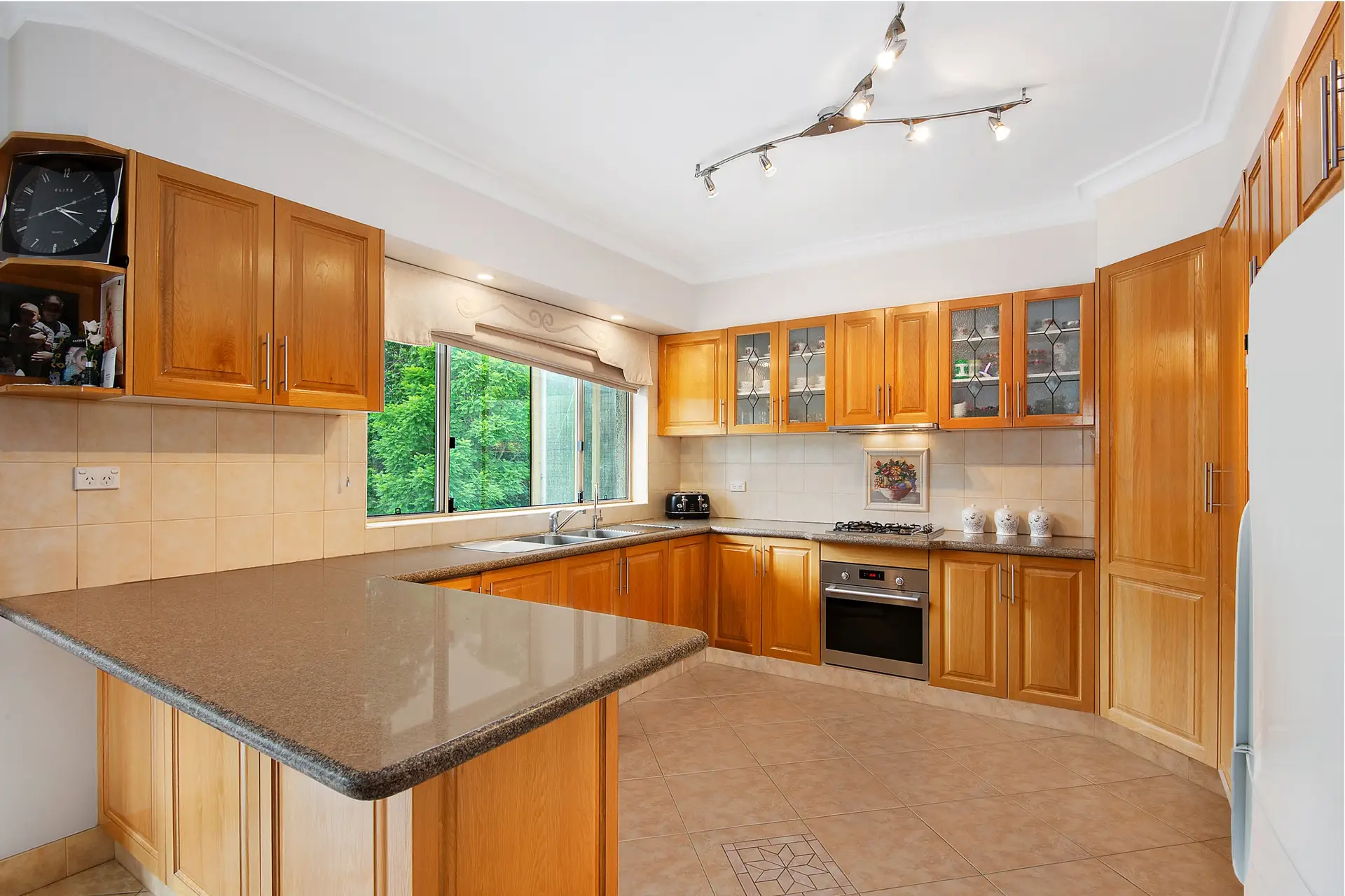24 Collins Crescent, Yagoona Sold by Richard Matthews Real Estate - image 2