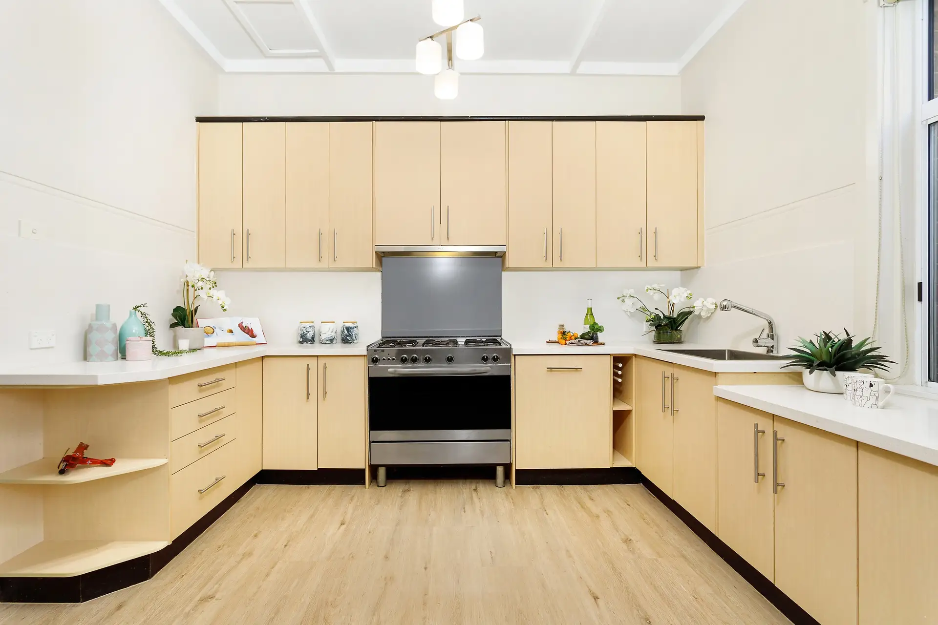 60 Cheltenham Road, Croydon Sold by Richard Matthews Real Estate - image 3