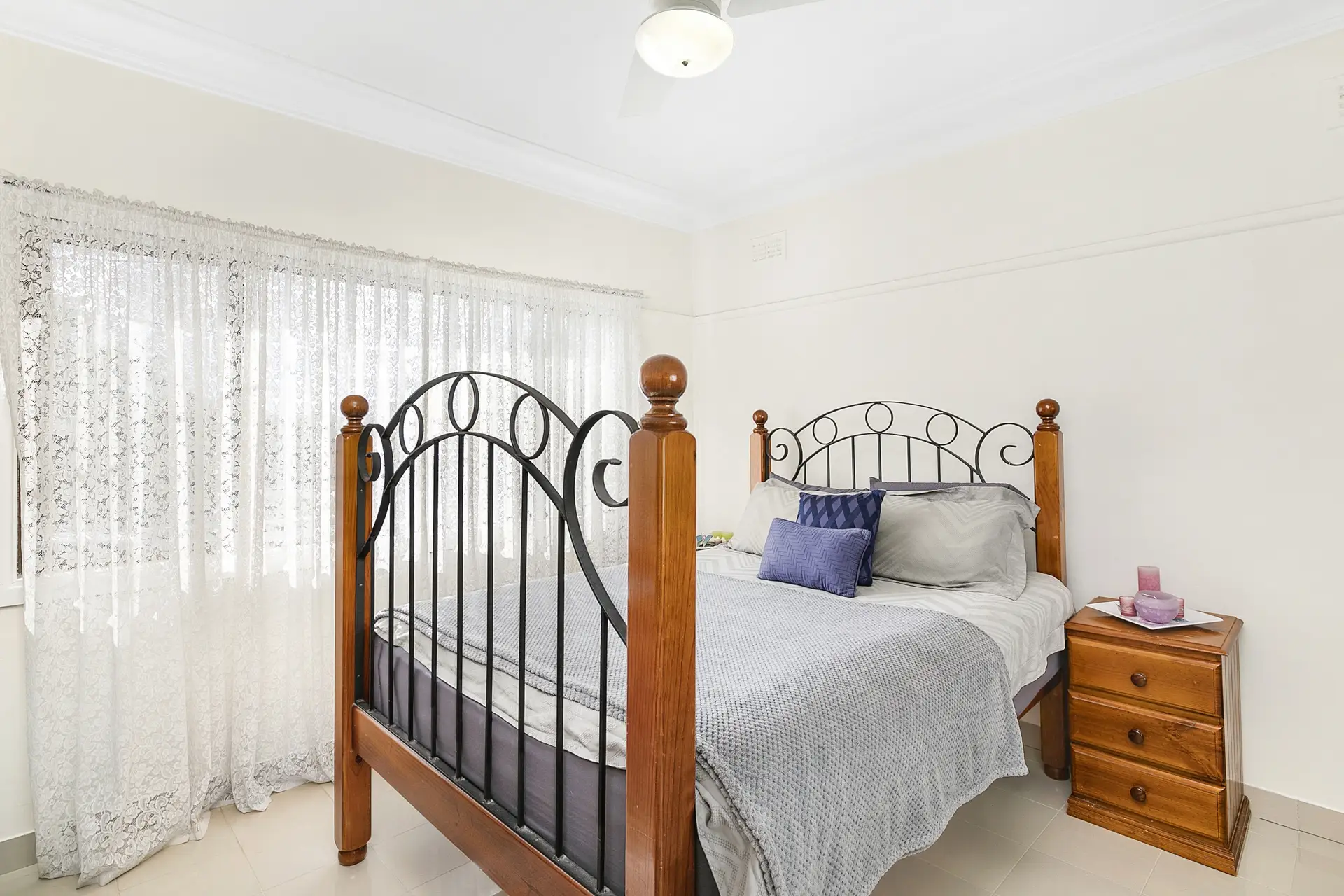 325 Waterloo Road, Greenacre Sold by Richard Matthews Real Estate - image 5
