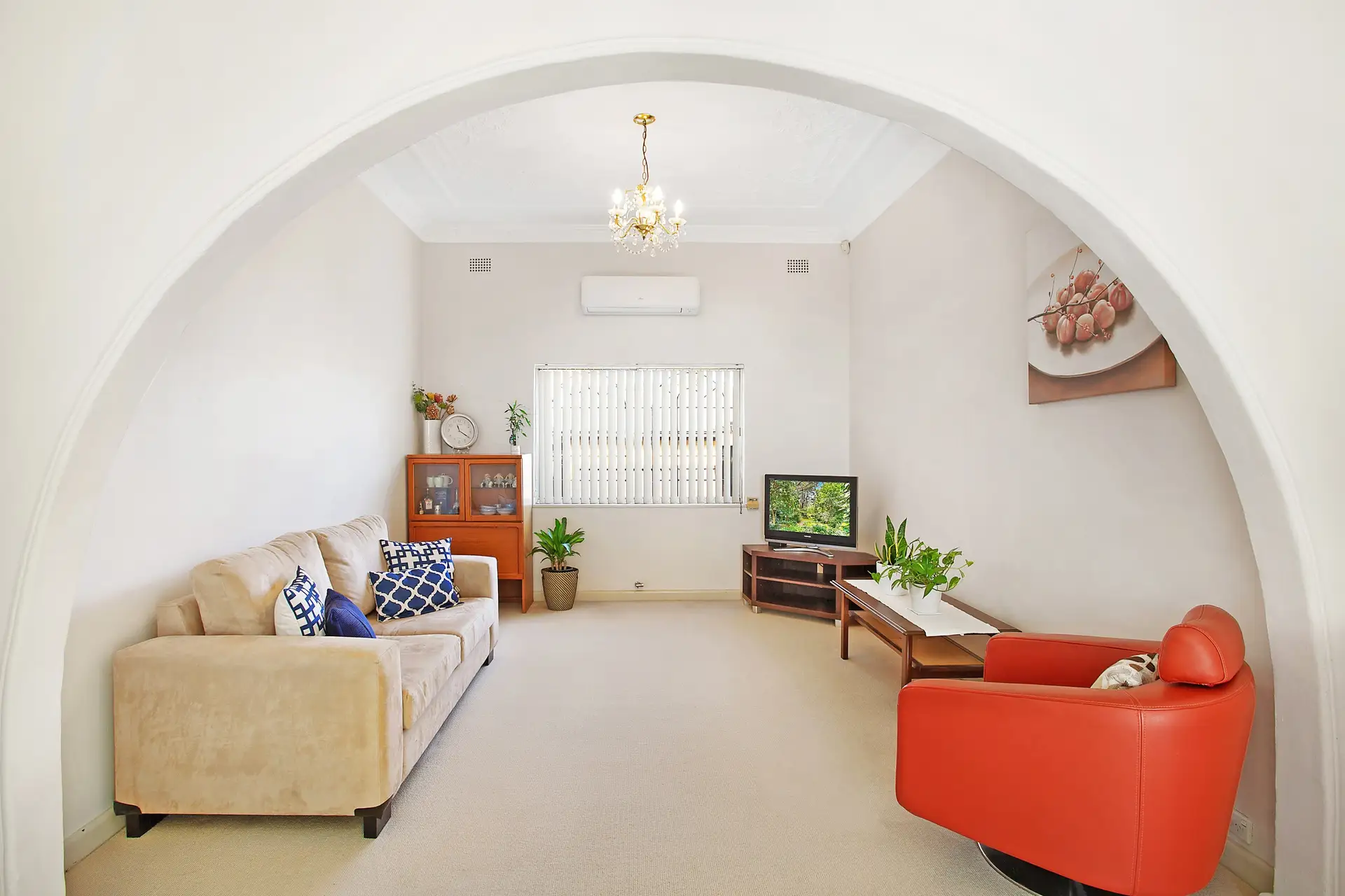 17 Holborow Street, Croydon Sold by Richard Matthews Real Estate - image 2