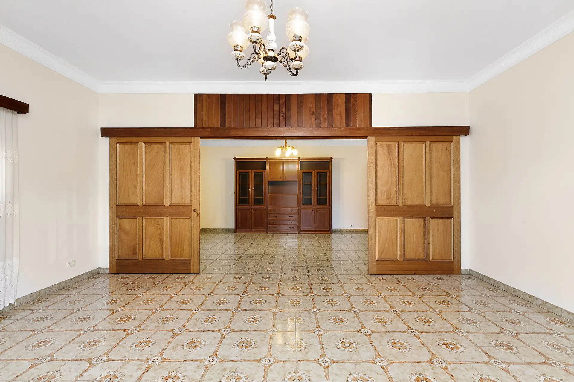 53 Oxford Road, Strathfield Sold by Richard Matthews Real Estate - image 4