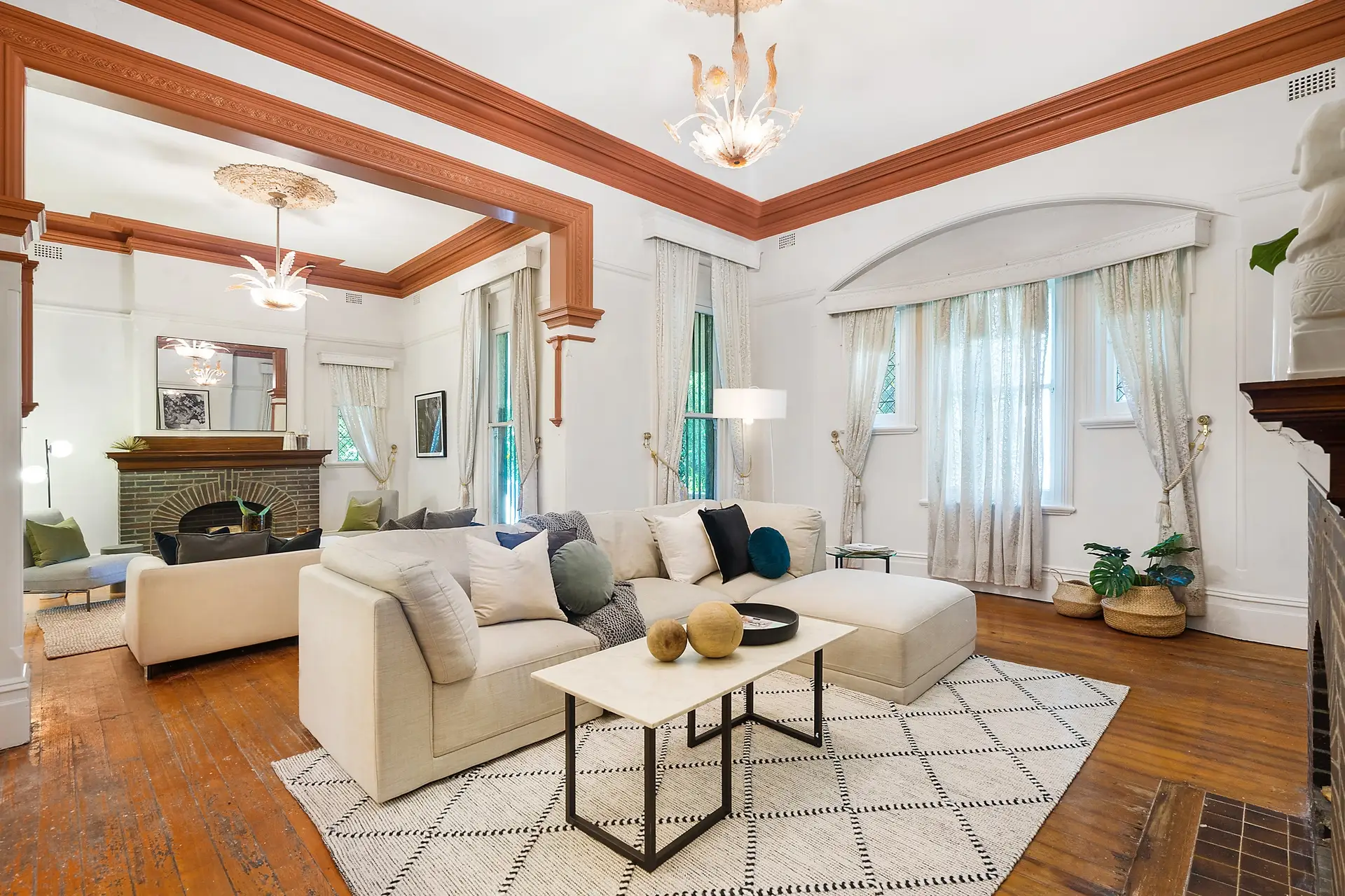 2a Appian Way, Burwood Sold by Richard Matthews Real Estate - image 3