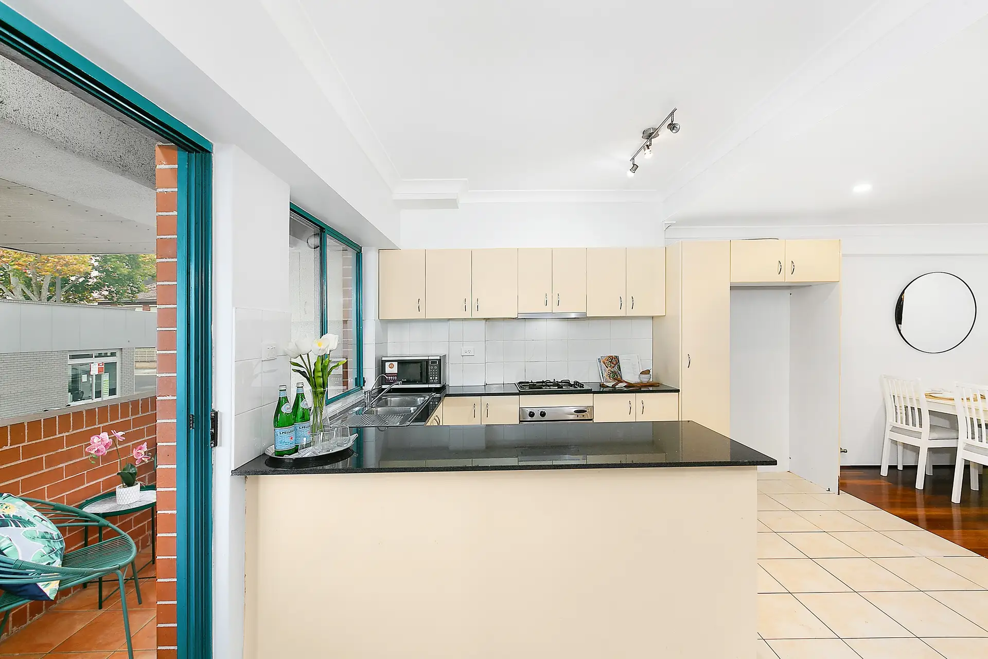 2/16-22 Burwood Road, Burwood Sold by Richard Matthews Real Estate - image 2