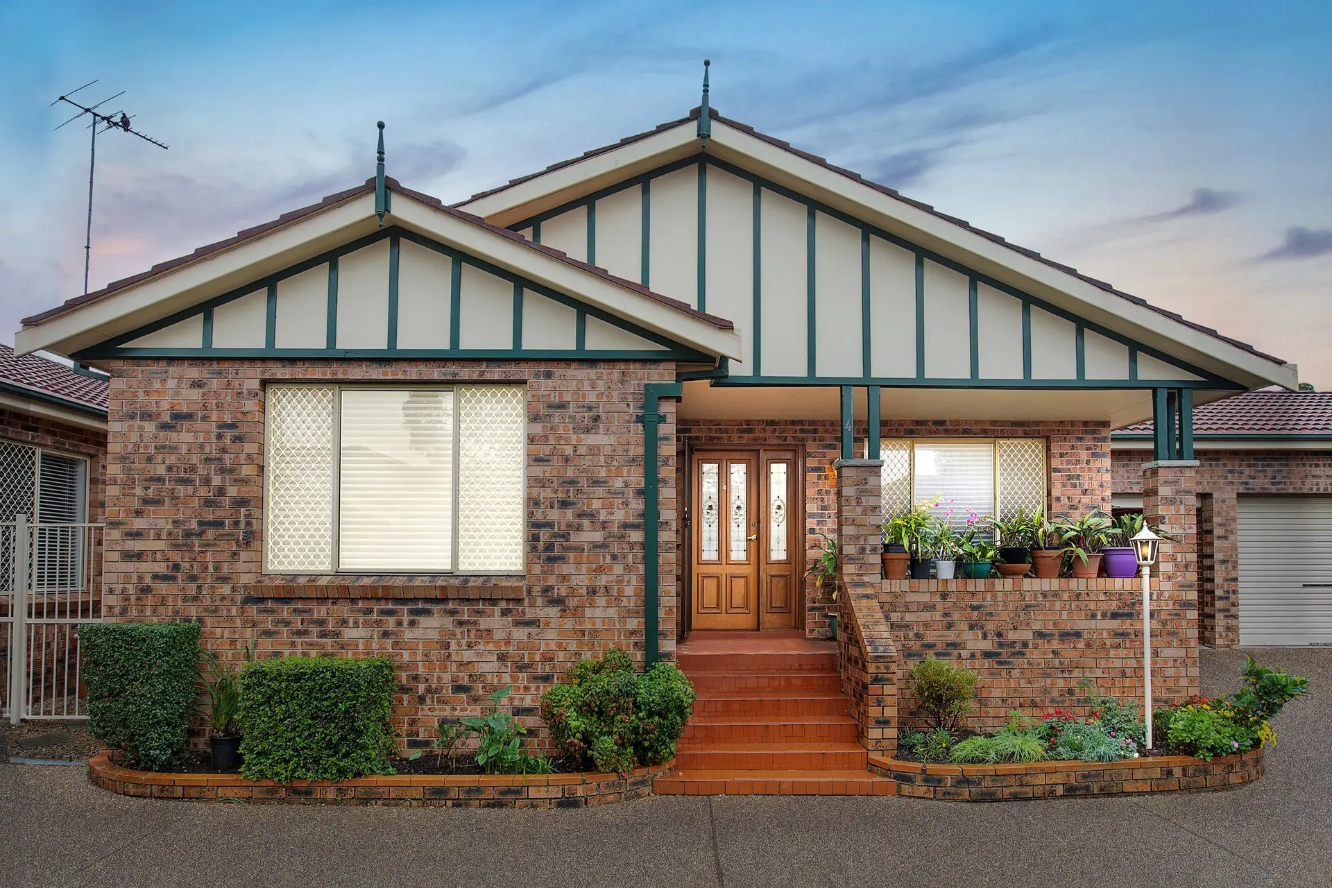 4/109 Coronation Parade, Strathfield South Sold by Richard Matthews Real Estate - image 1