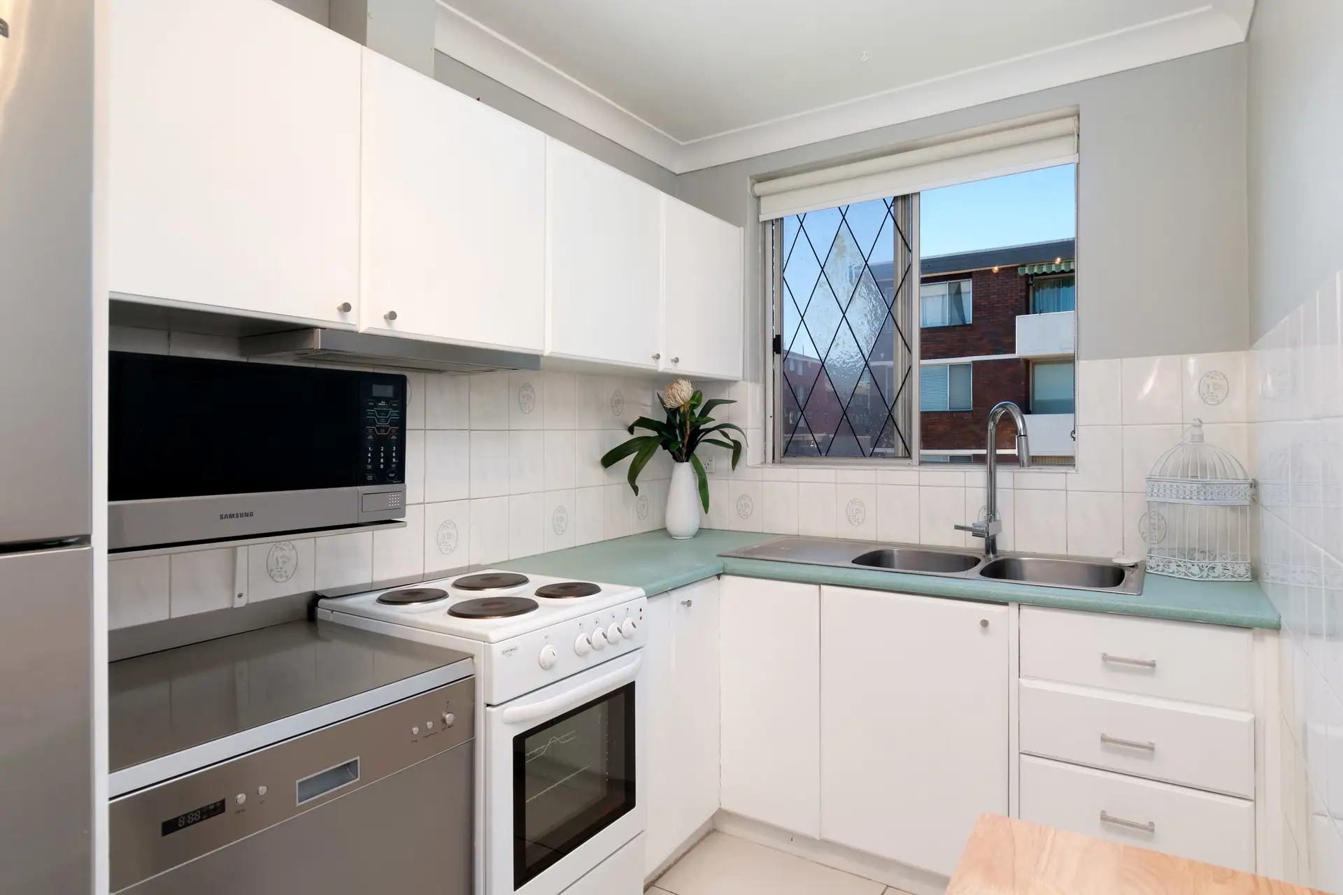 14/17  Meadow Crescent, Meadowbank Sold by Richard Matthews Real Estate - image 2