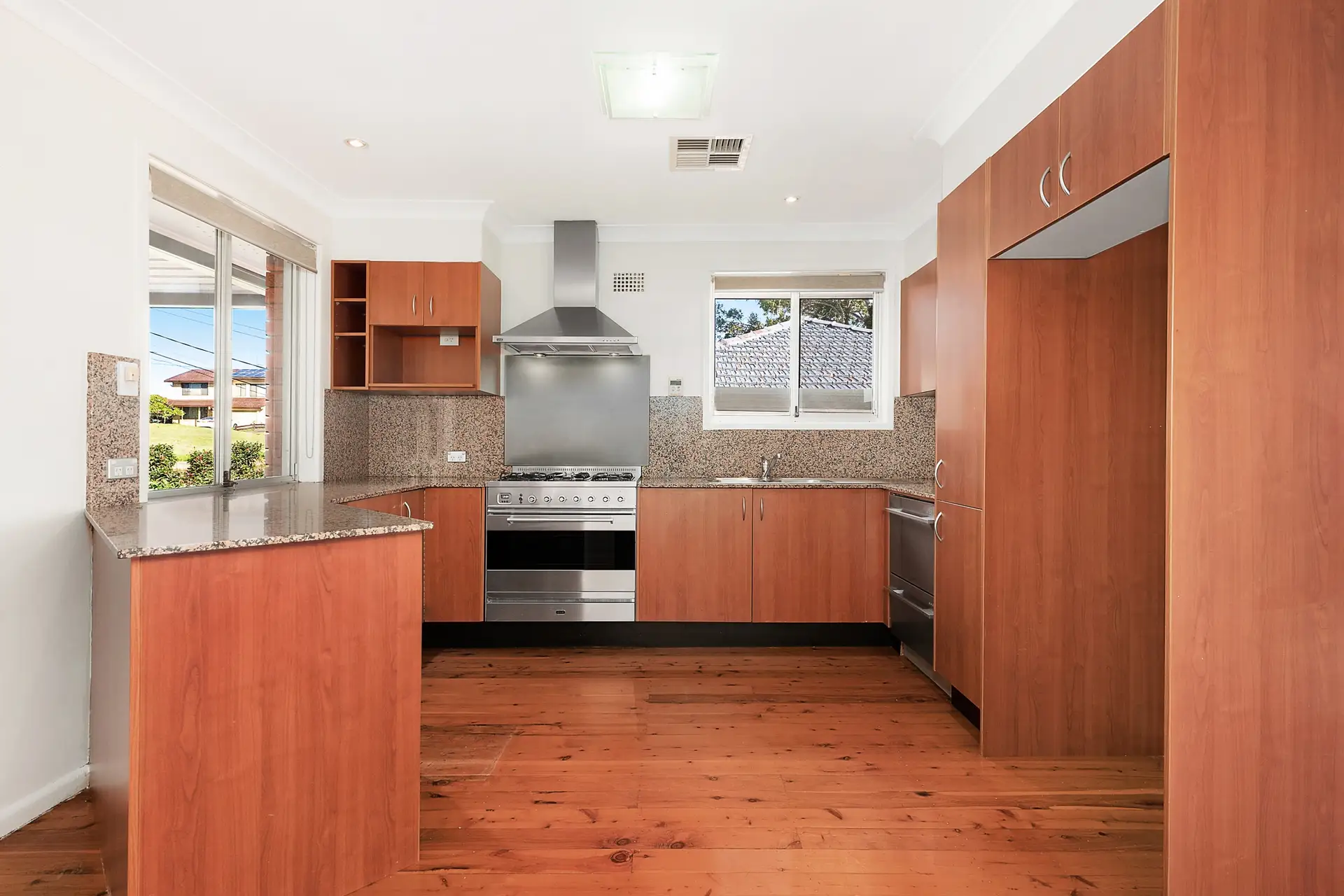33 Donington Avenue, Georges Hall Sold by Richard Matthews Real Estate - image 3