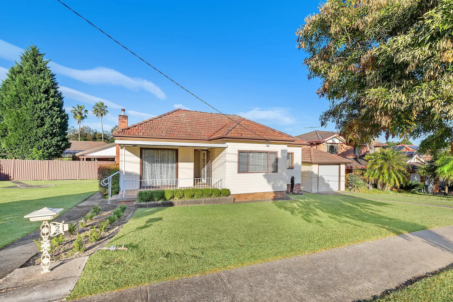 21 Clucas Road, Regents Park Sold by Richard Matthews Real Estate - image 2
