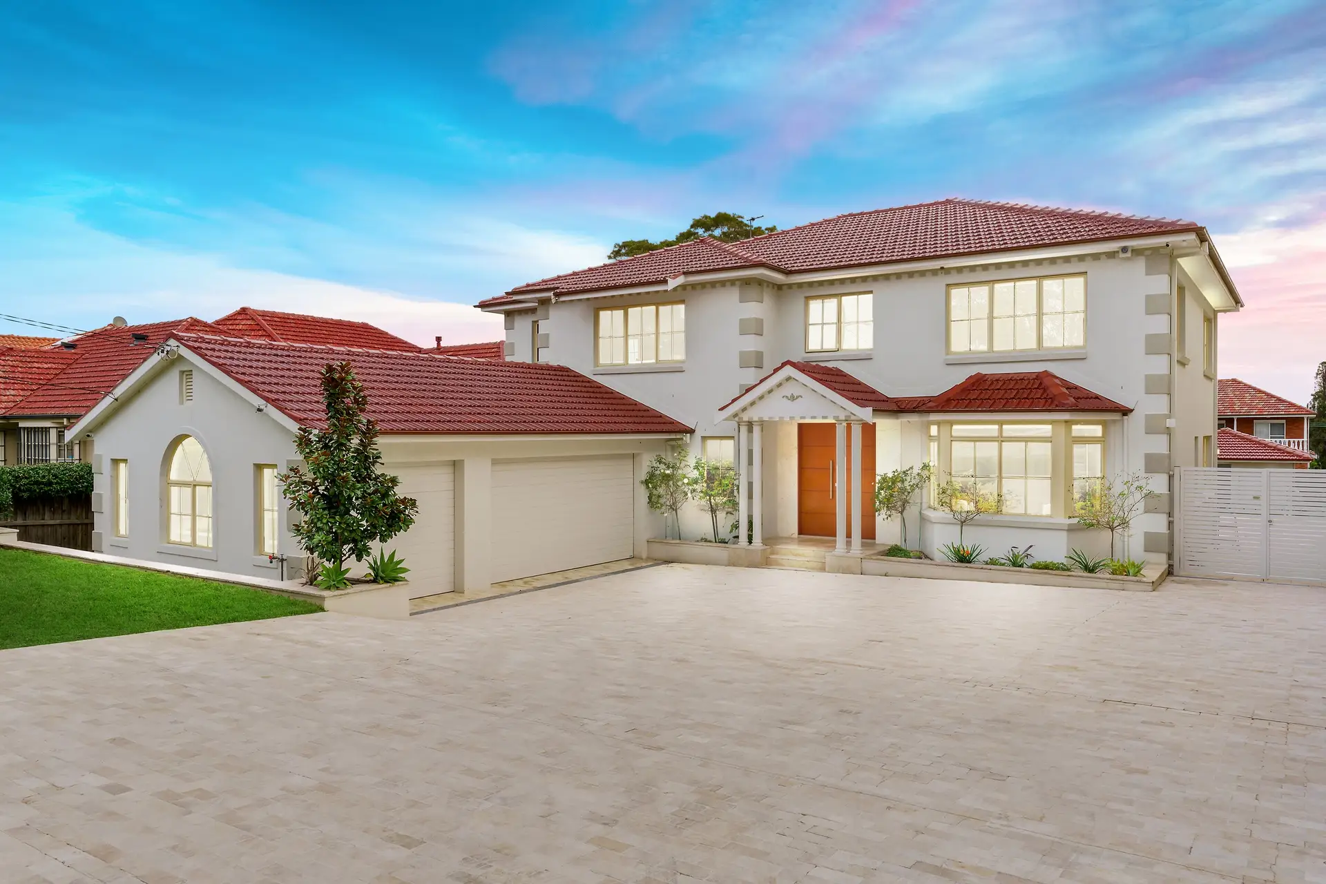 25 South Street, Strathfield Sold by Richard Matthews Real Estate - image 1