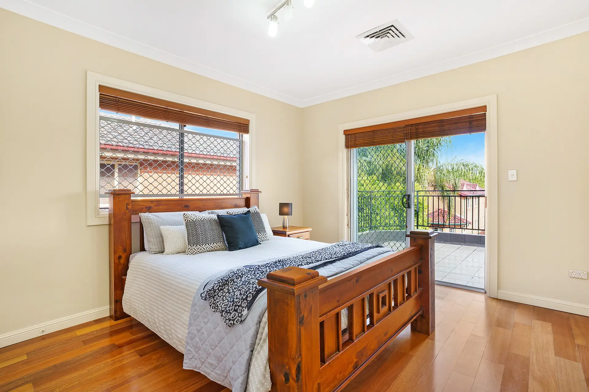 20 Baltimore Street, Belfield Sold by Richard Matthews Real Estate - image 6