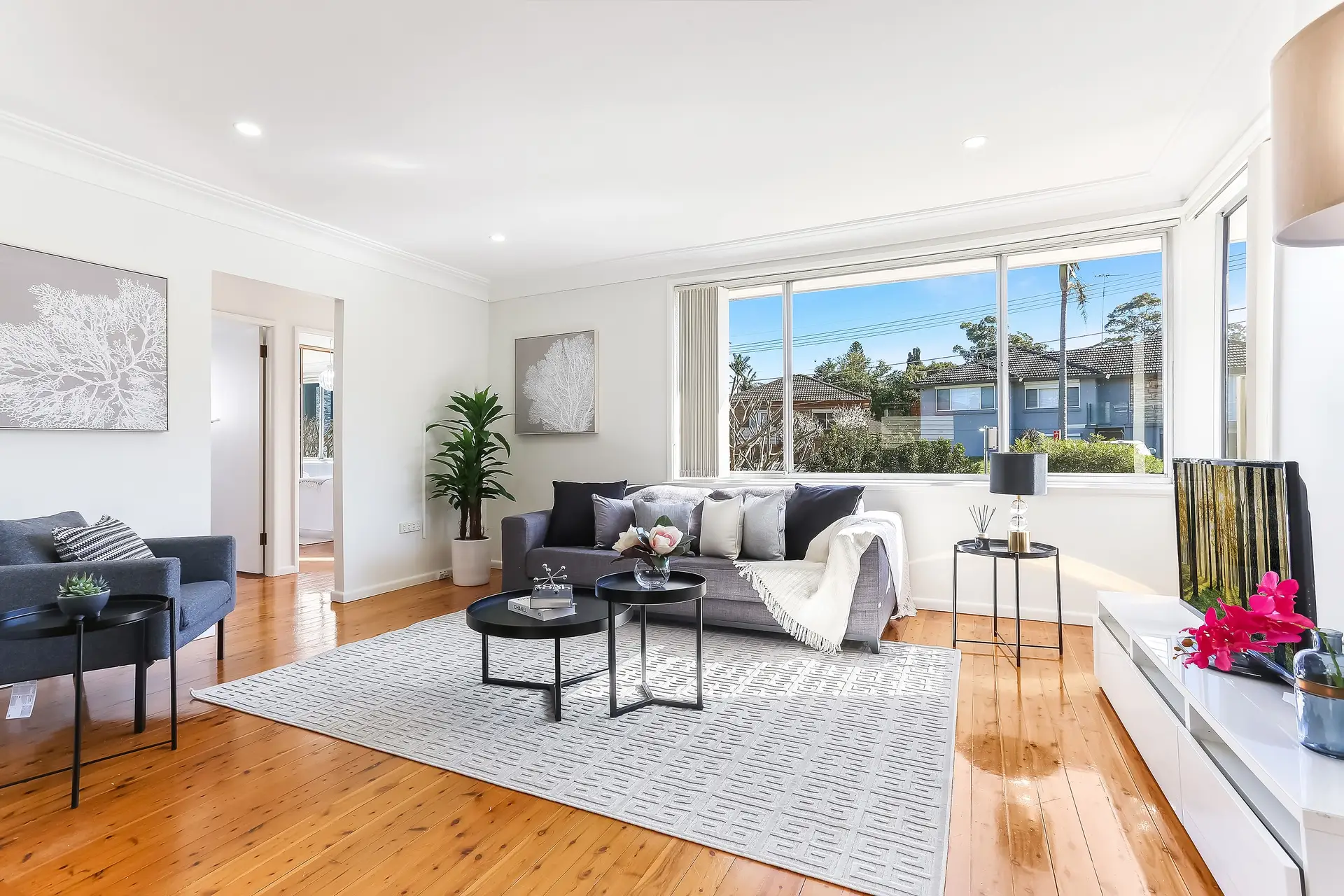 6 Dell Place, Georges Hall Sold by Richard Matthews Real Estate - image 2