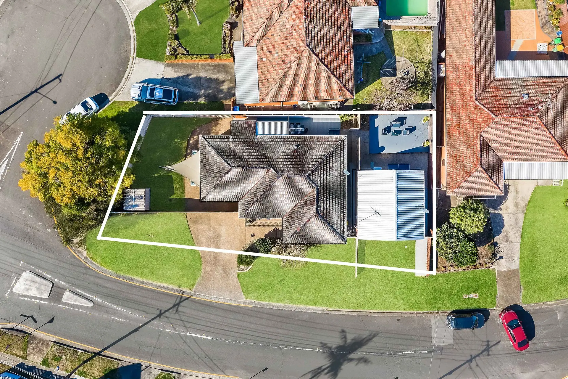 6 Dell Place, Georges Hall Sold by Richard Matthews Real Estate - image 8