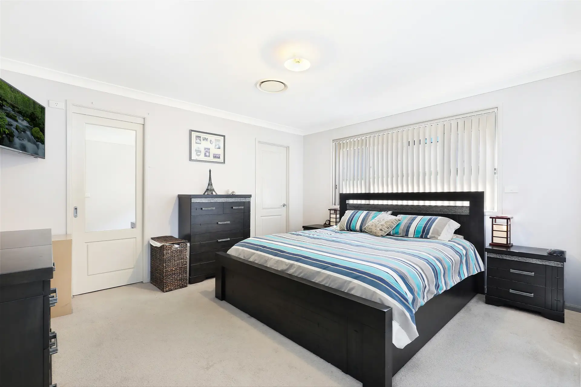121 Chester Hill Road, Bass Hill Sold by Richard Matthews Real Estate - image 4