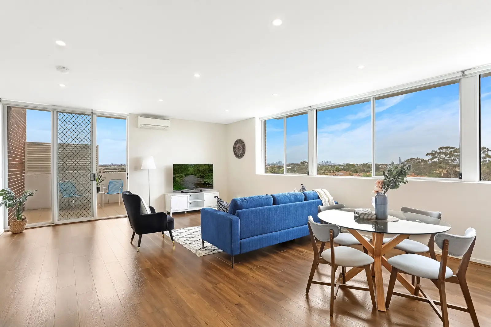 34/3 Wilga Street, Burwood Sold by Richard Matthews Real Estate - image 1