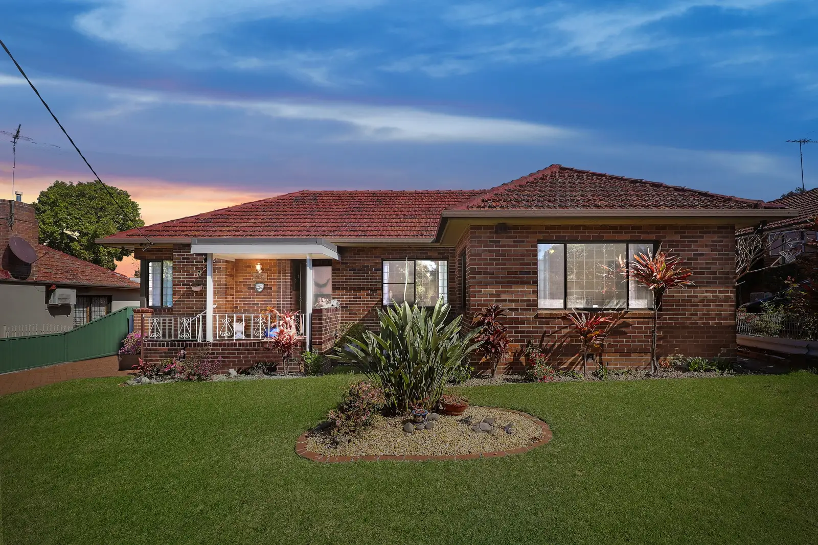 7 Noble Avenue, Strathfield Sold by Richard Matthews Real Estate - image 1