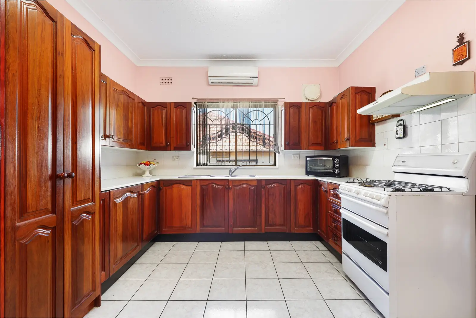 7 Noble Avenue, Strathfield Sold by Richard Matthews Real Estate - image 2