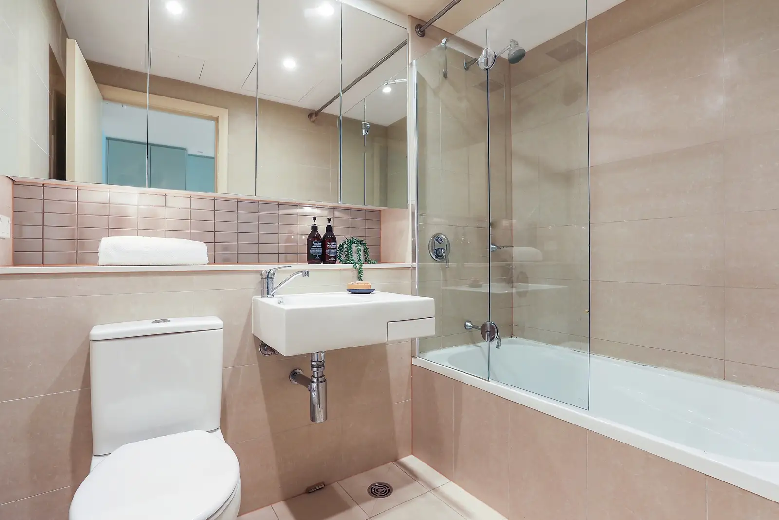 14/13 Bay Drive, Meadowbank Sold by Richard Matthews Real Estate - image 5