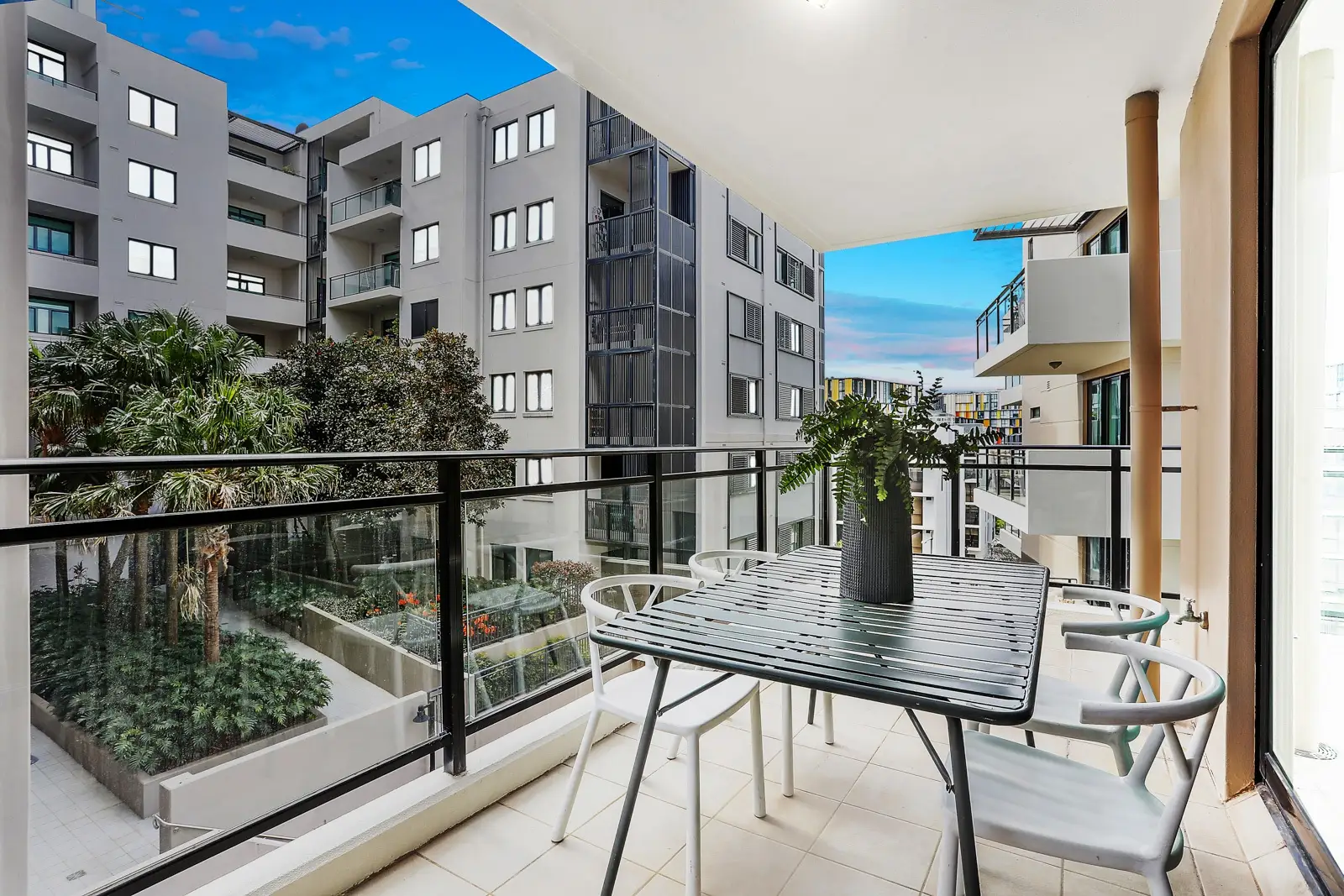 14/13 Bay Drive, Meadowbank Sold by Richard Matthews Real Estate - image 6