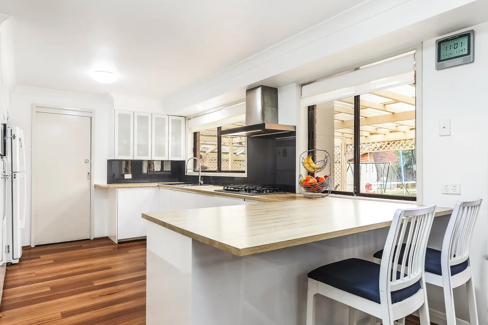 35 Bellevue Avenue, Georges Hall Sold by Richard Matthews Real Estate - image 2