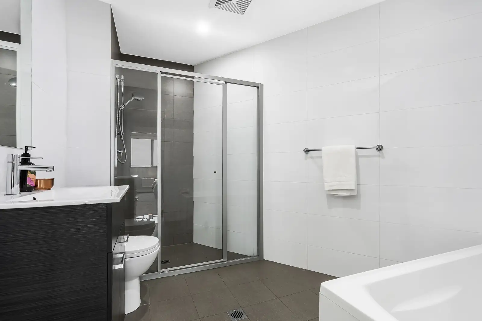 301/28-32 Smallwood Avenue, Homebush Sold by Richard Matthews Real Estate - image 4