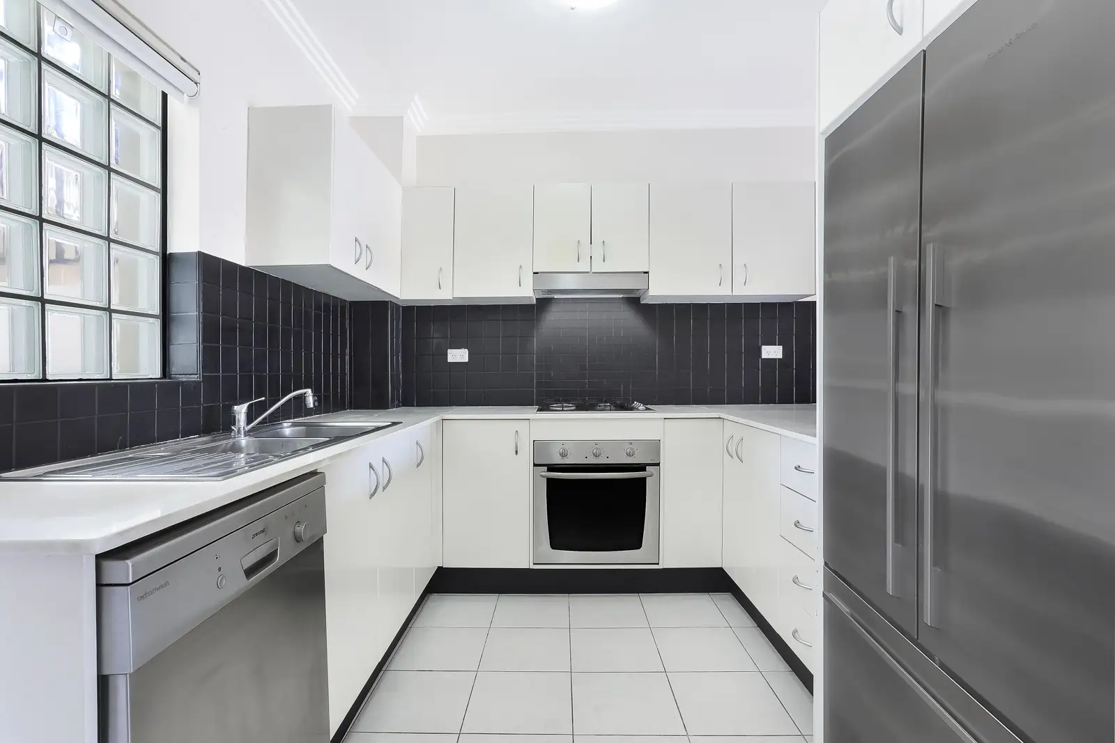 24/8-16 Water Street, Strathfield South Sold by Richard Matthews Real Estate - image 3