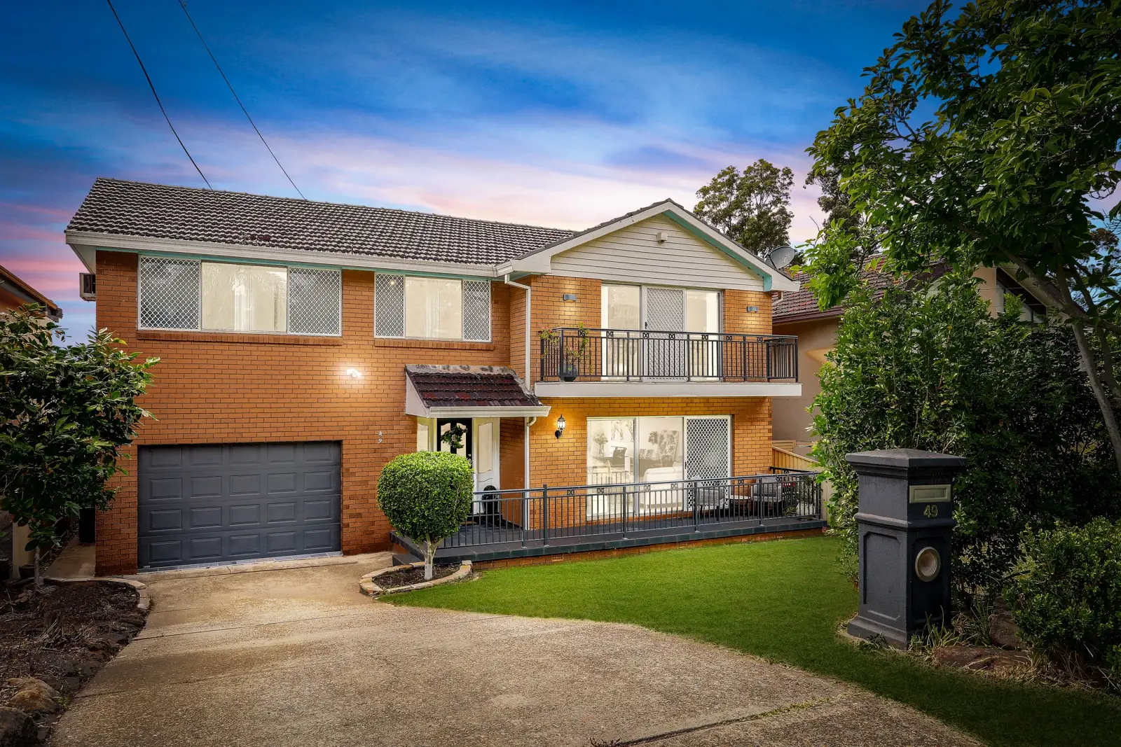 49 Saric Avenue, Georges Hall Sold by Richard Matthews Real Estate - image 1