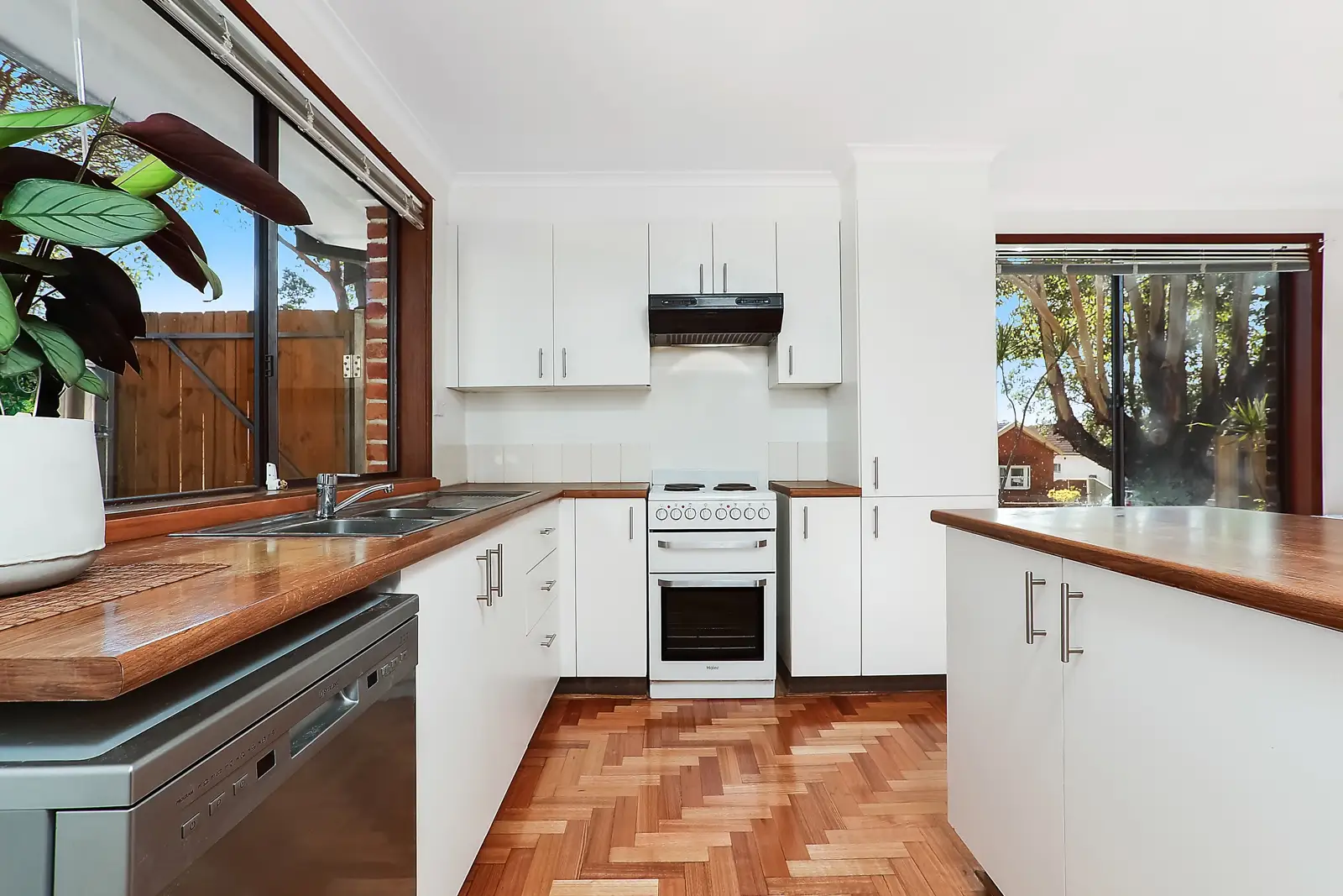 1/54 Bruce Avenue, Belfield Sold by Richard Matthews Real Estate - image 3