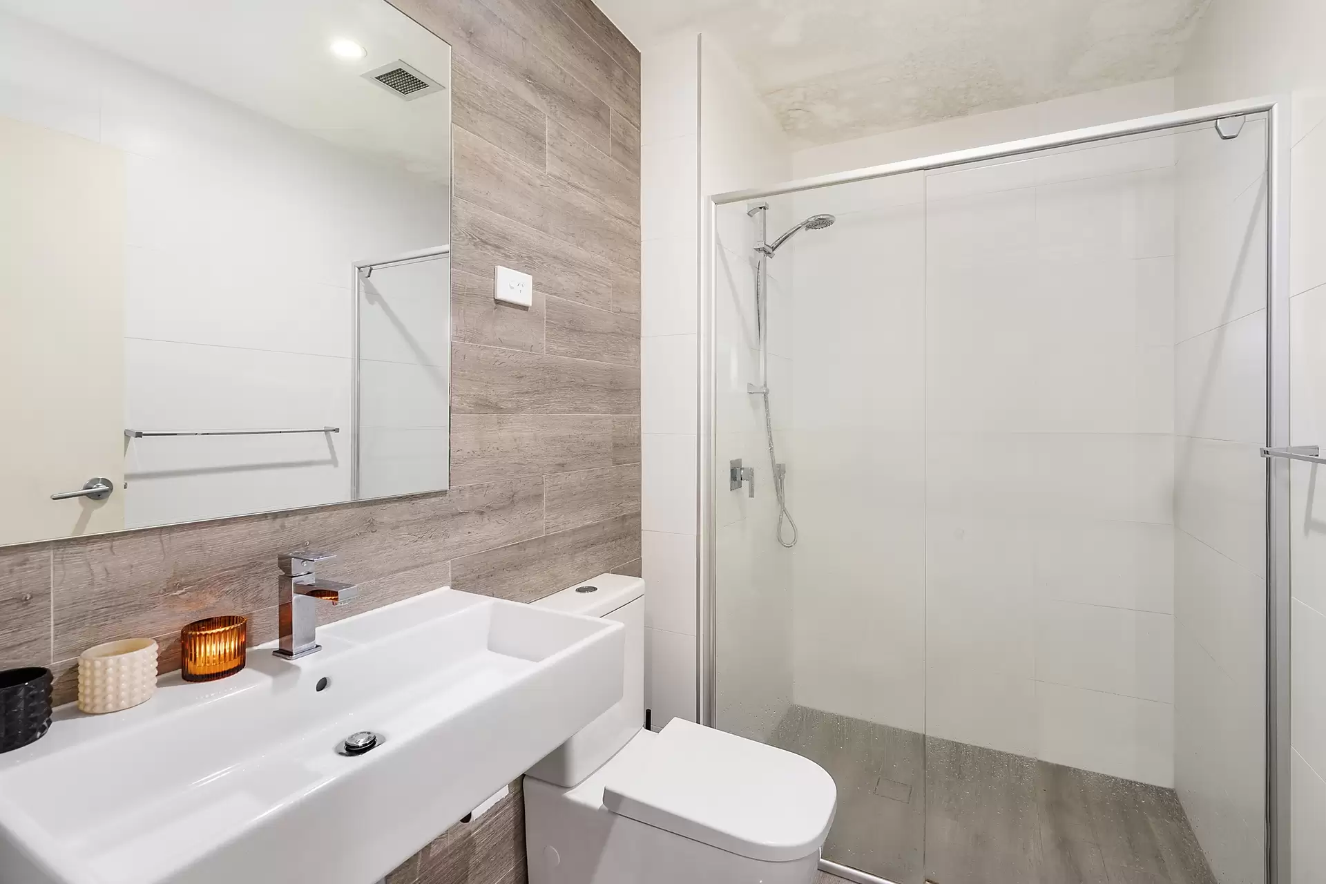 111/203 Birdwood Road, Georges Hall For Sale by Richard Matthews Real Estate - image 4