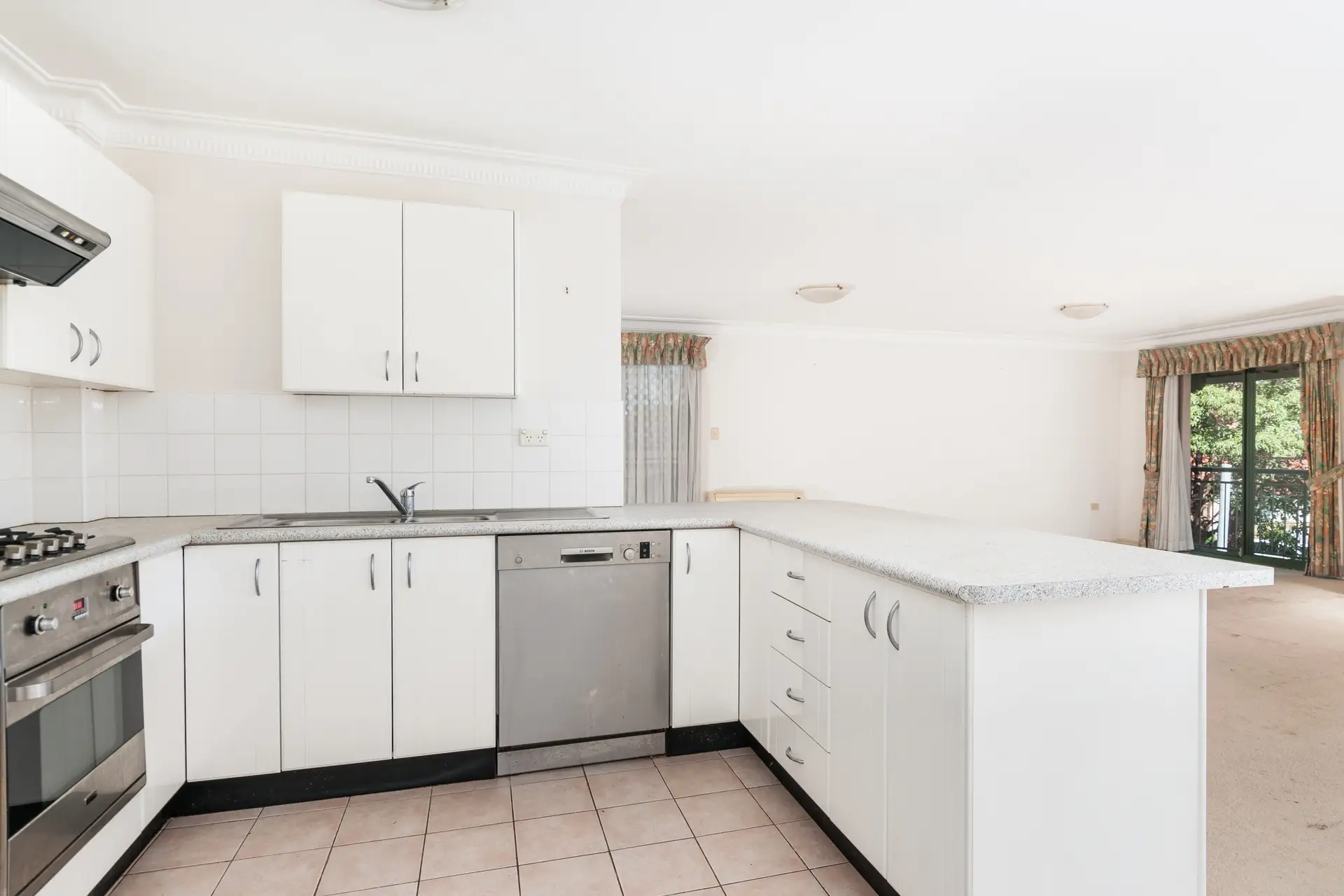 6/8-10 Rochester Street, Homebush Sold by Richard Matthews Real Estate - image 3