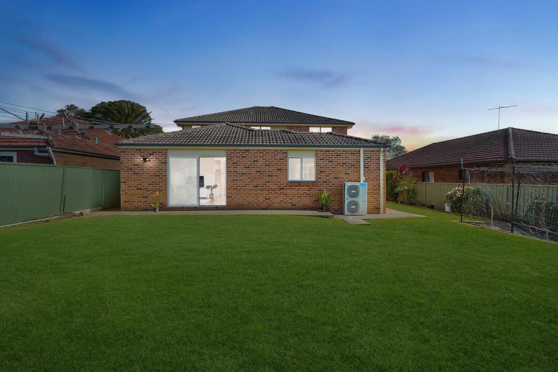 398 Kingsgrove Road, Kingsgrove Sold by Richard Matthews Real Estate - image 8