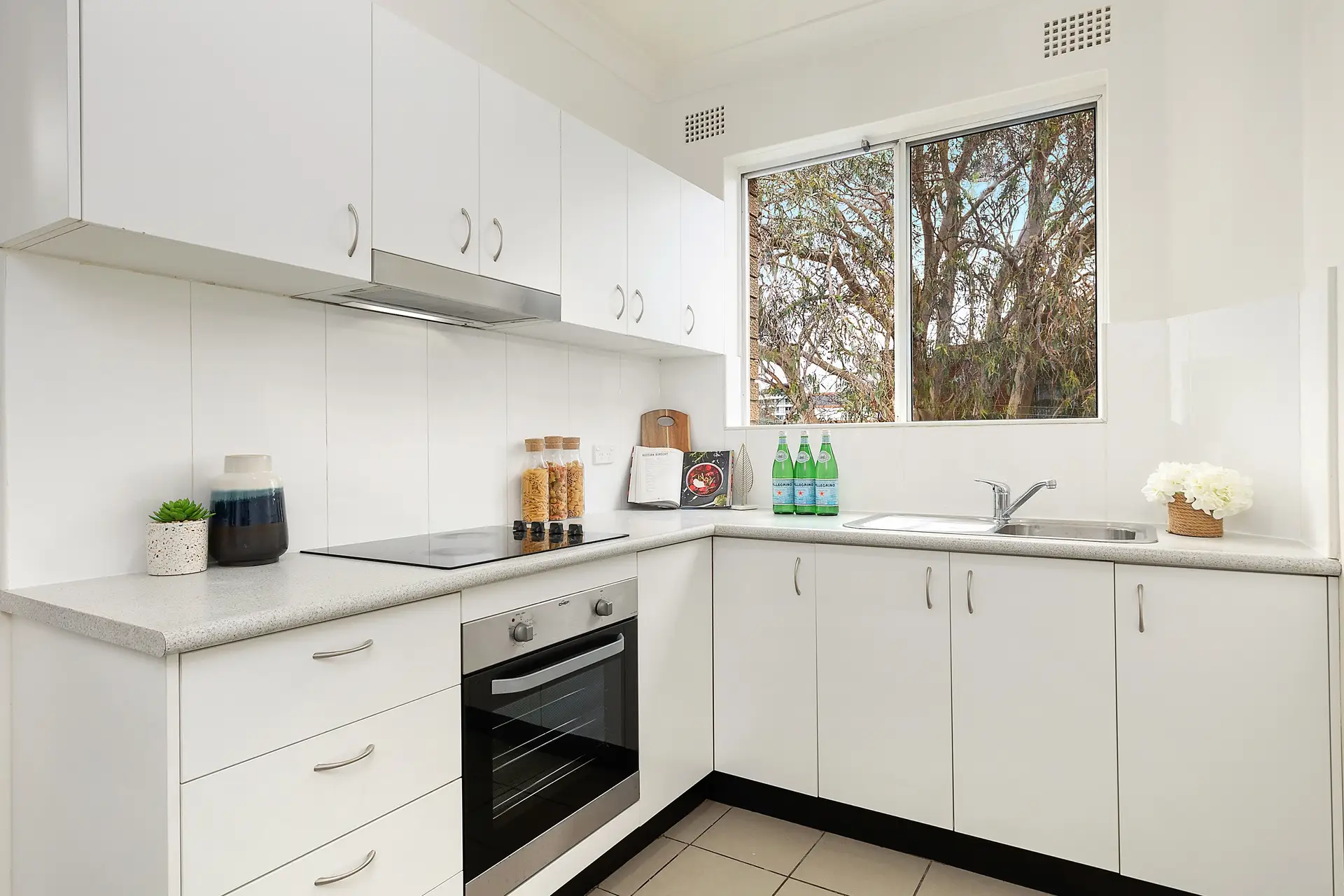 4/23 Elizabeth Street, Ashfield Sold by Richard Matthews Real Estate - image 3