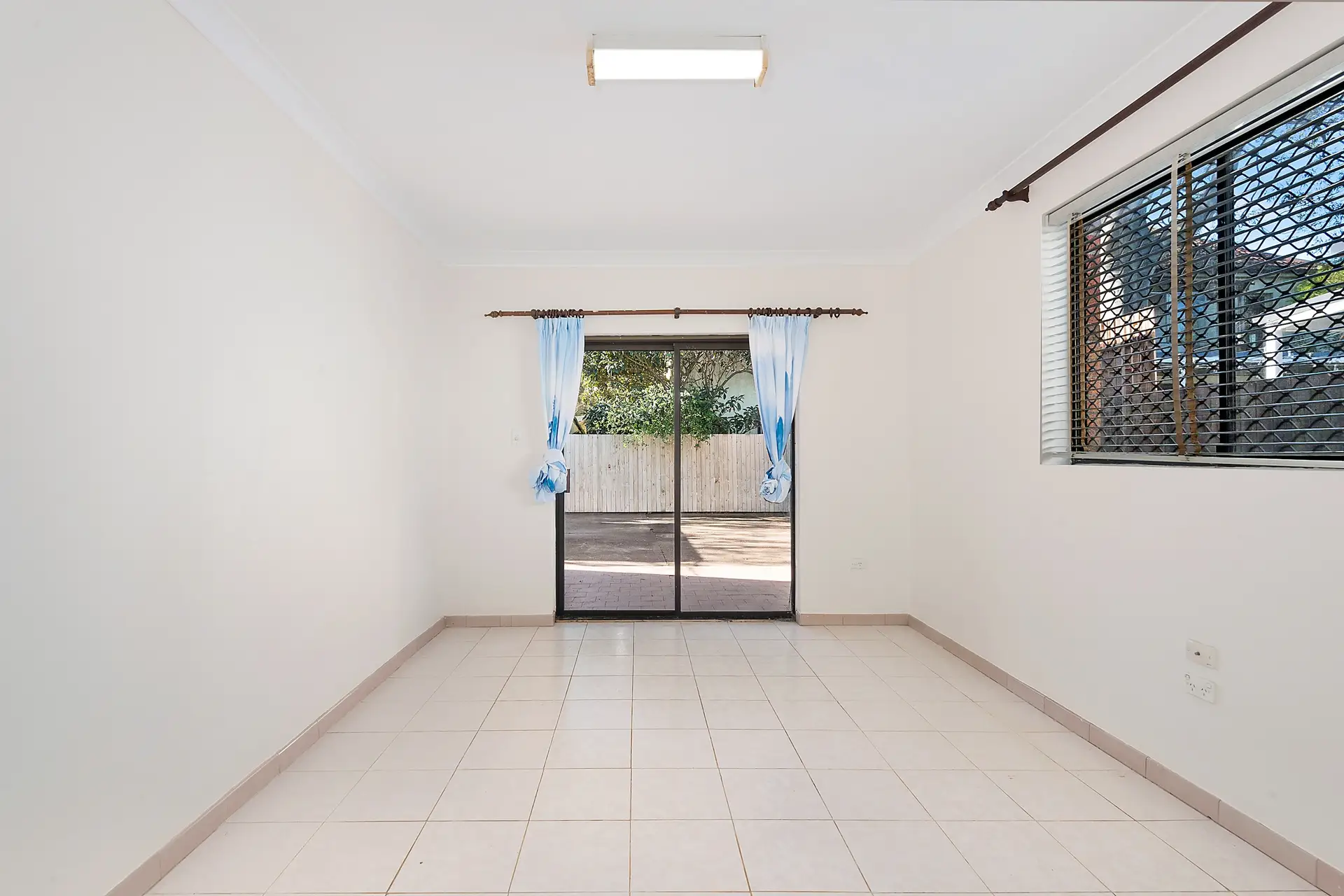 24 Grosvenor Crescent, Summer Hill Sold by Richard Matthews Real Estate - image 3