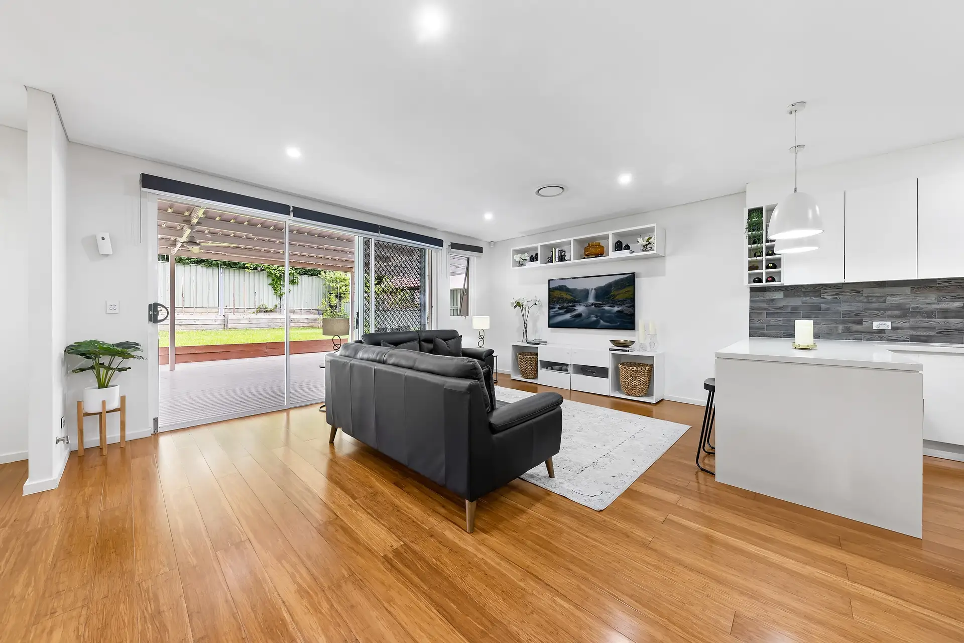 54 The Crescent, Homebush Sold by Richard Matthews Real Estate - image 6