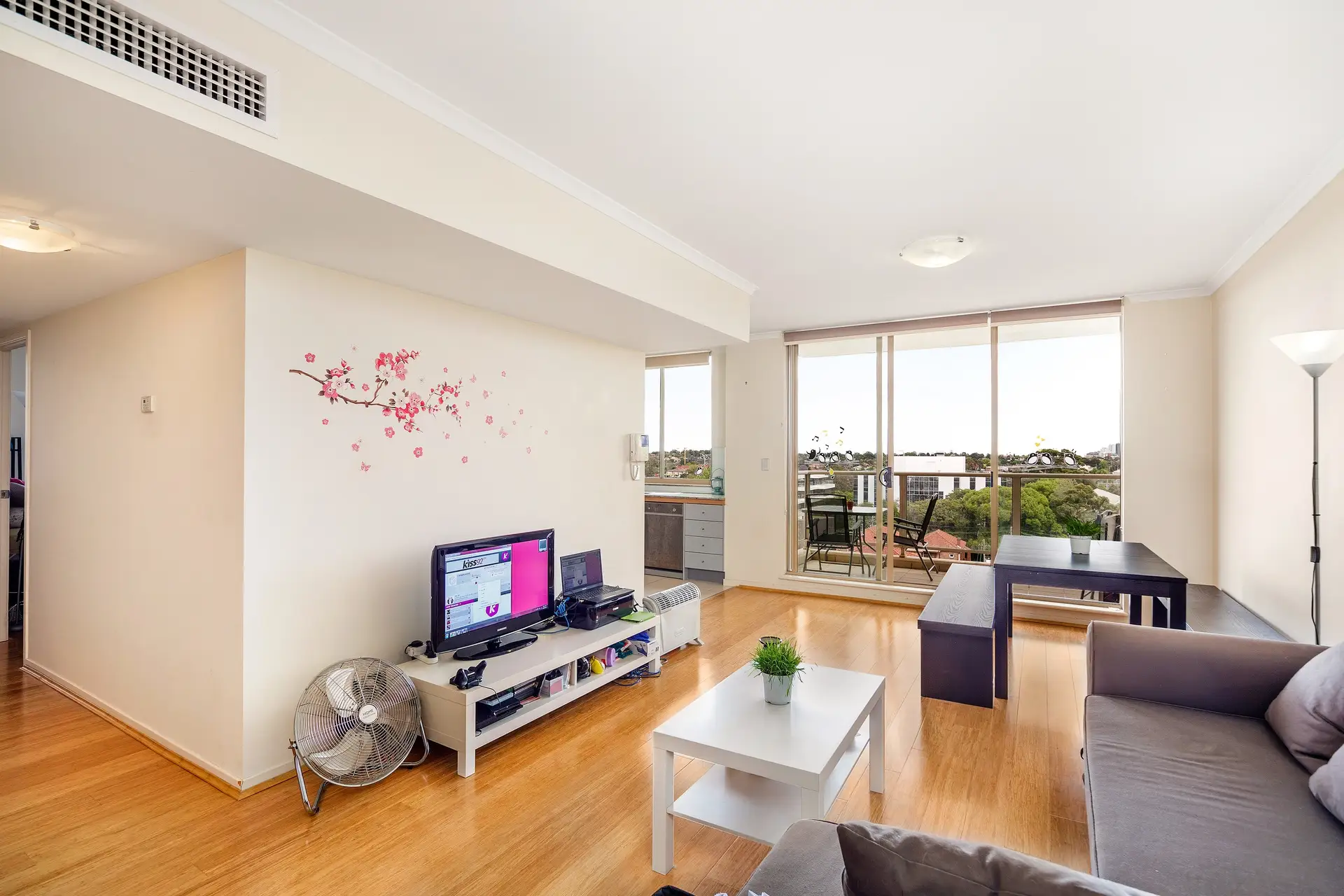 701/17-21 The Esplanade, Ashfield Sold by Richard Matthews Real Estate - image 2