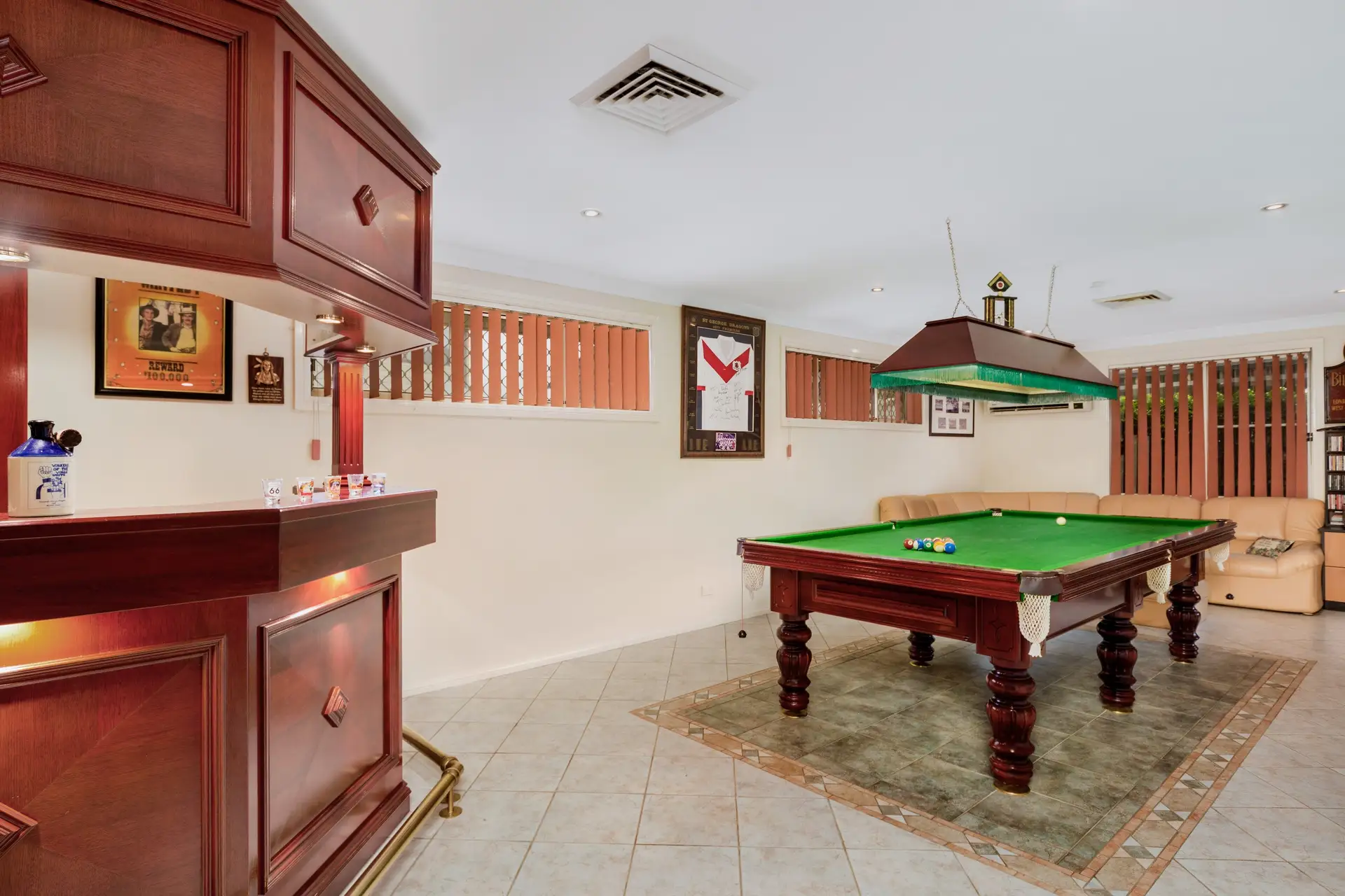 39 Balmoral Crescent, Georges Hall Sold by Richard Matthews Real Estate - image 3