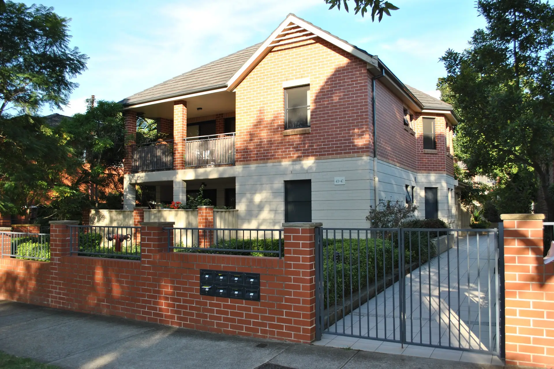 1/43-47 Orpington Street, Ashfield Leased by Richard Matthews Real Estate - image 1