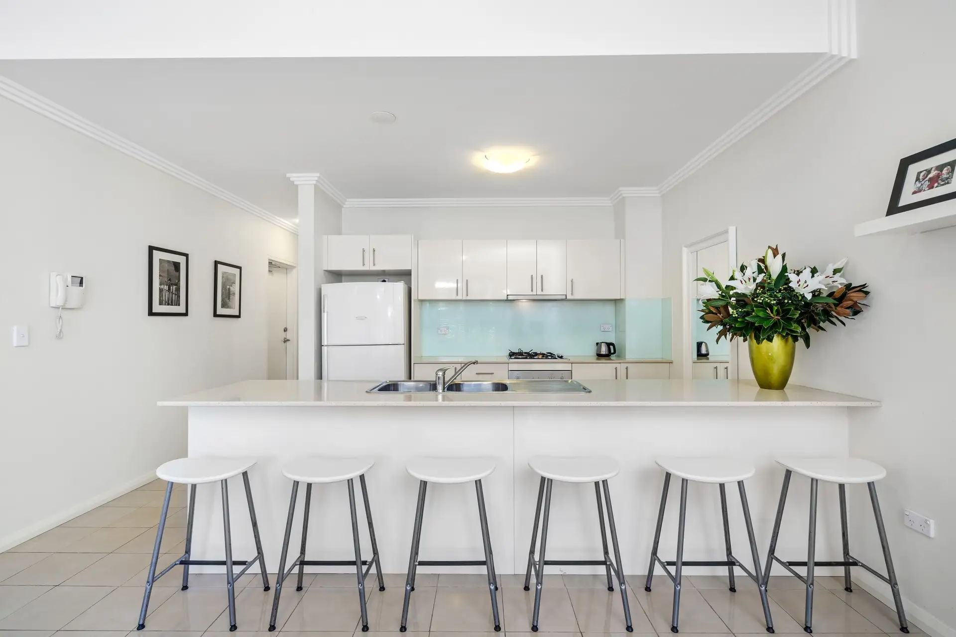 2/16 Grosvenor Street, Croydon Sold by Richard Matthews Real Estate - image 3