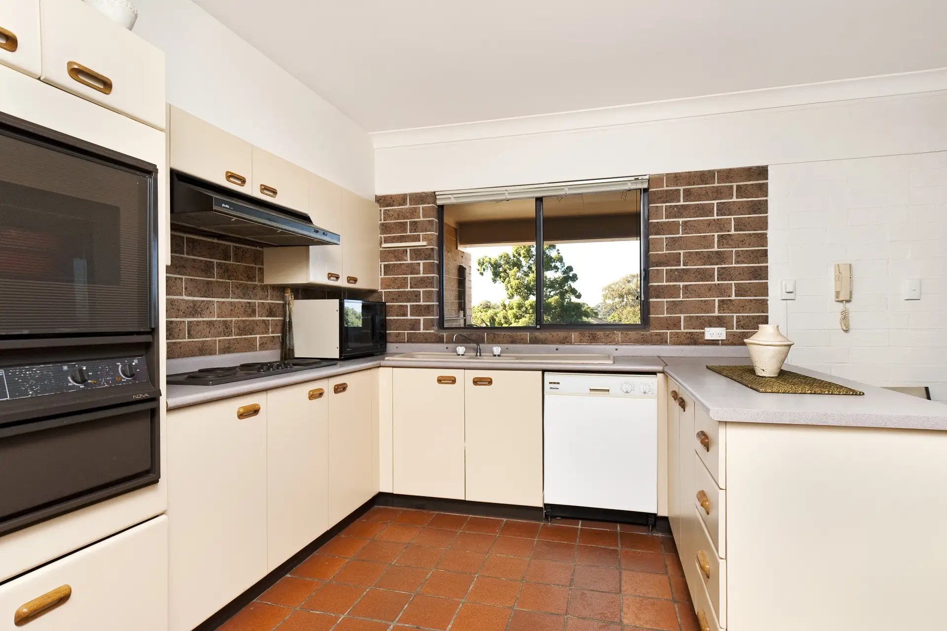 Enfield Sold by Richard Matthews Real Estate - image 4