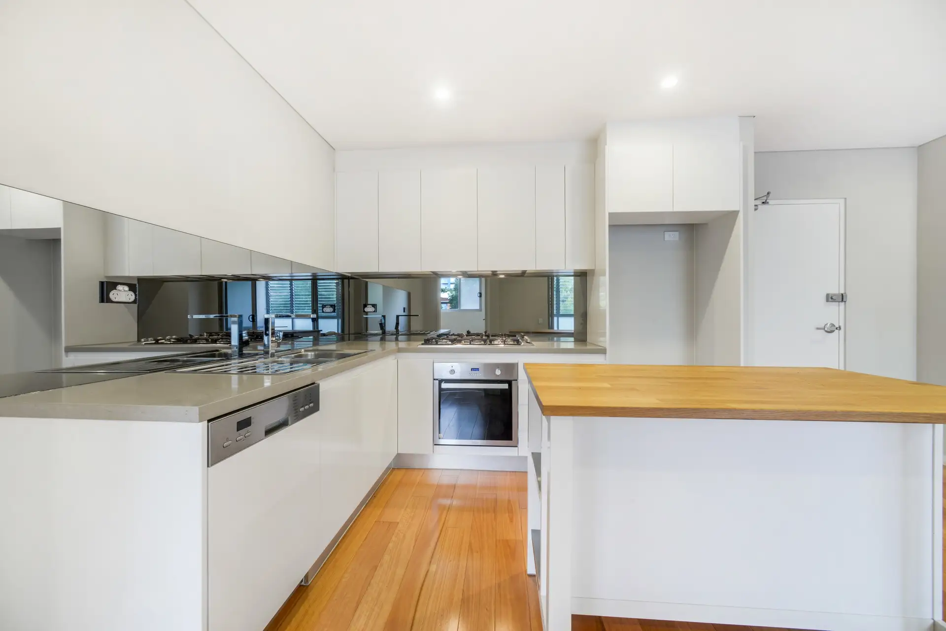 7/50 Loftus Crescent, Homebush Leased by Richard Matthews Real Estate - image 1