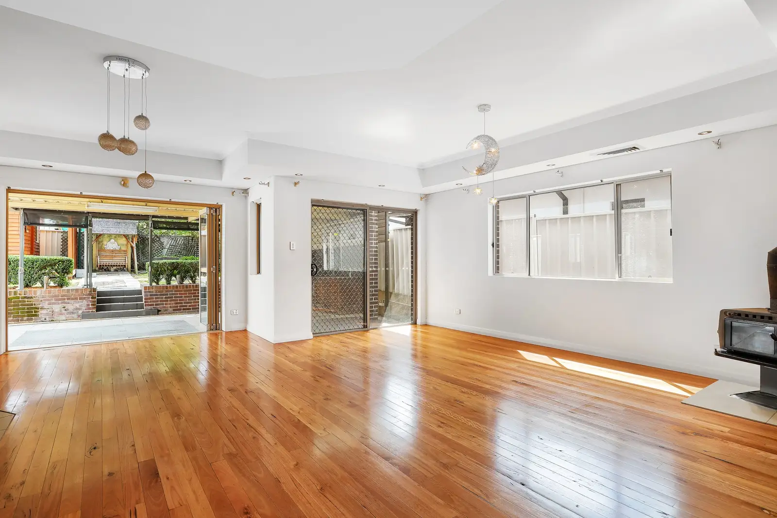 33 Rawson Street, Croydon Park Sold by Richard Matthews Real Estate - image 3