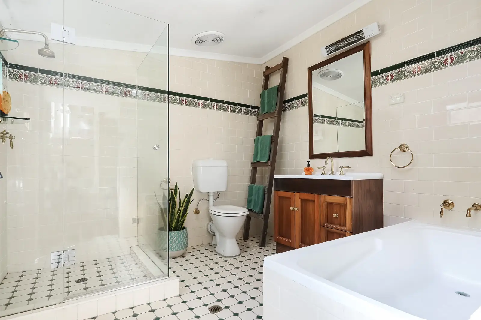 35 Croydon Road, Croydon Sold by Richard Matthews Real Estate - image 5