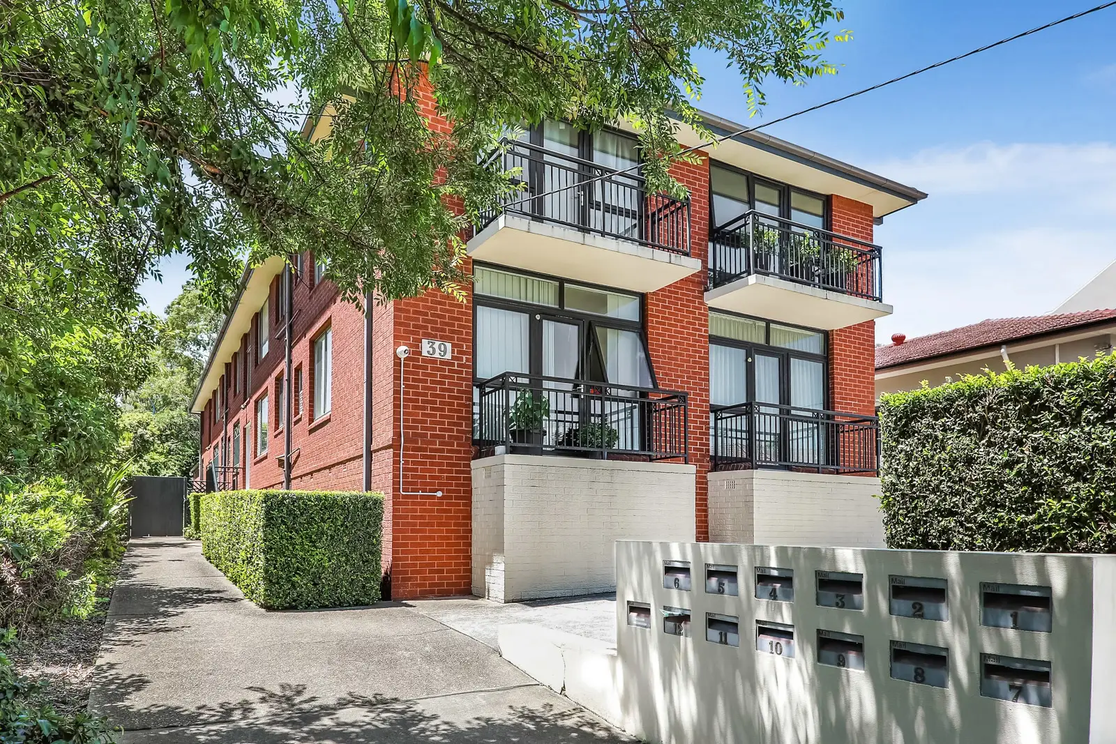 9/39 Henry Street, Leichhardt Sold by Richard Matthews Real Estate - image 1