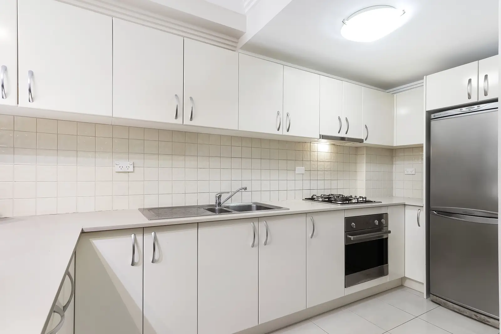 6/3-7 Grosvenor Street, Croydon Sold by Richard Matthews Real Estate - image 2