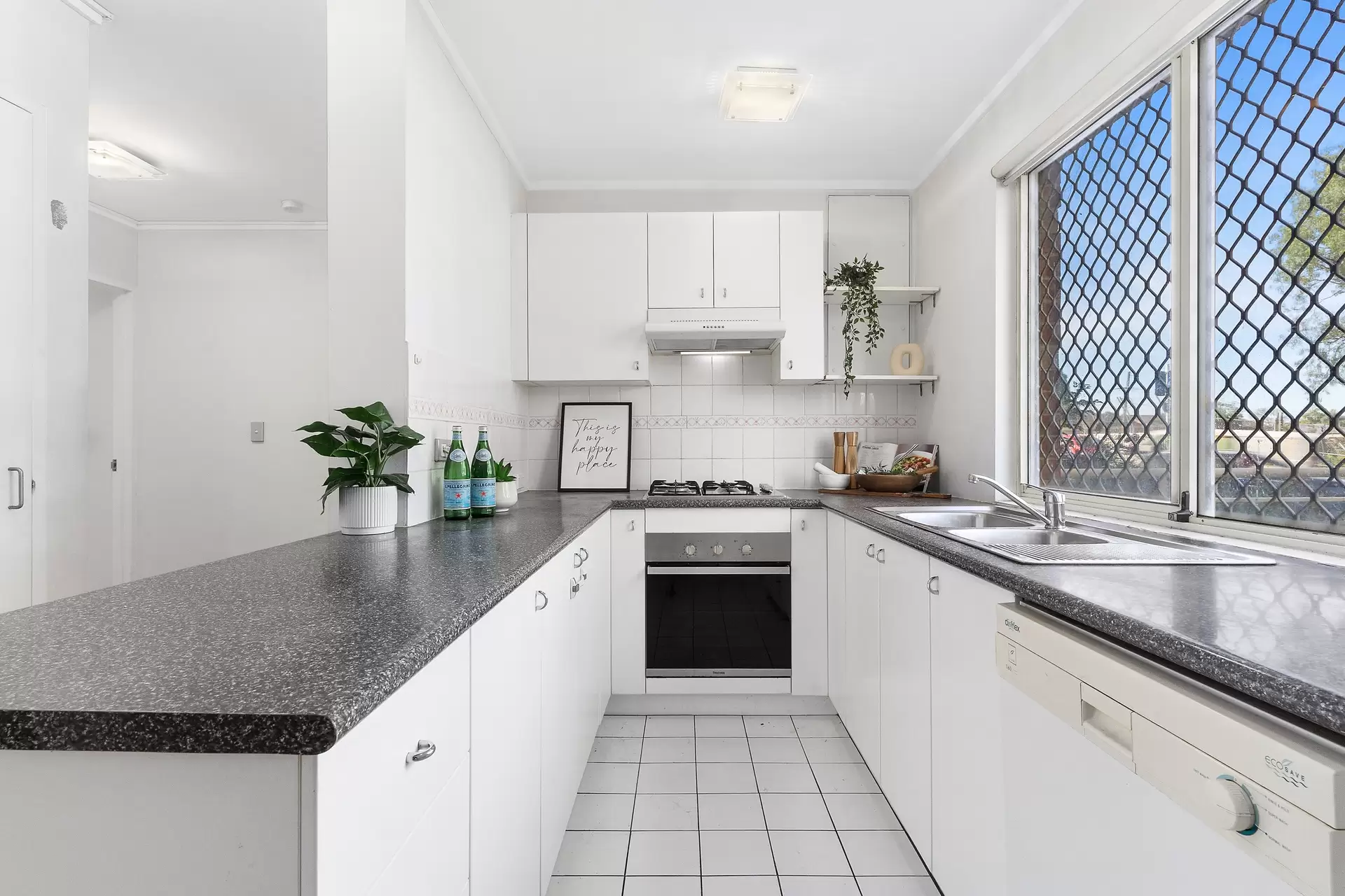 101/65 Shaftesbury Road, Burwood Sold by Richard Matthews Real Estate - image 3