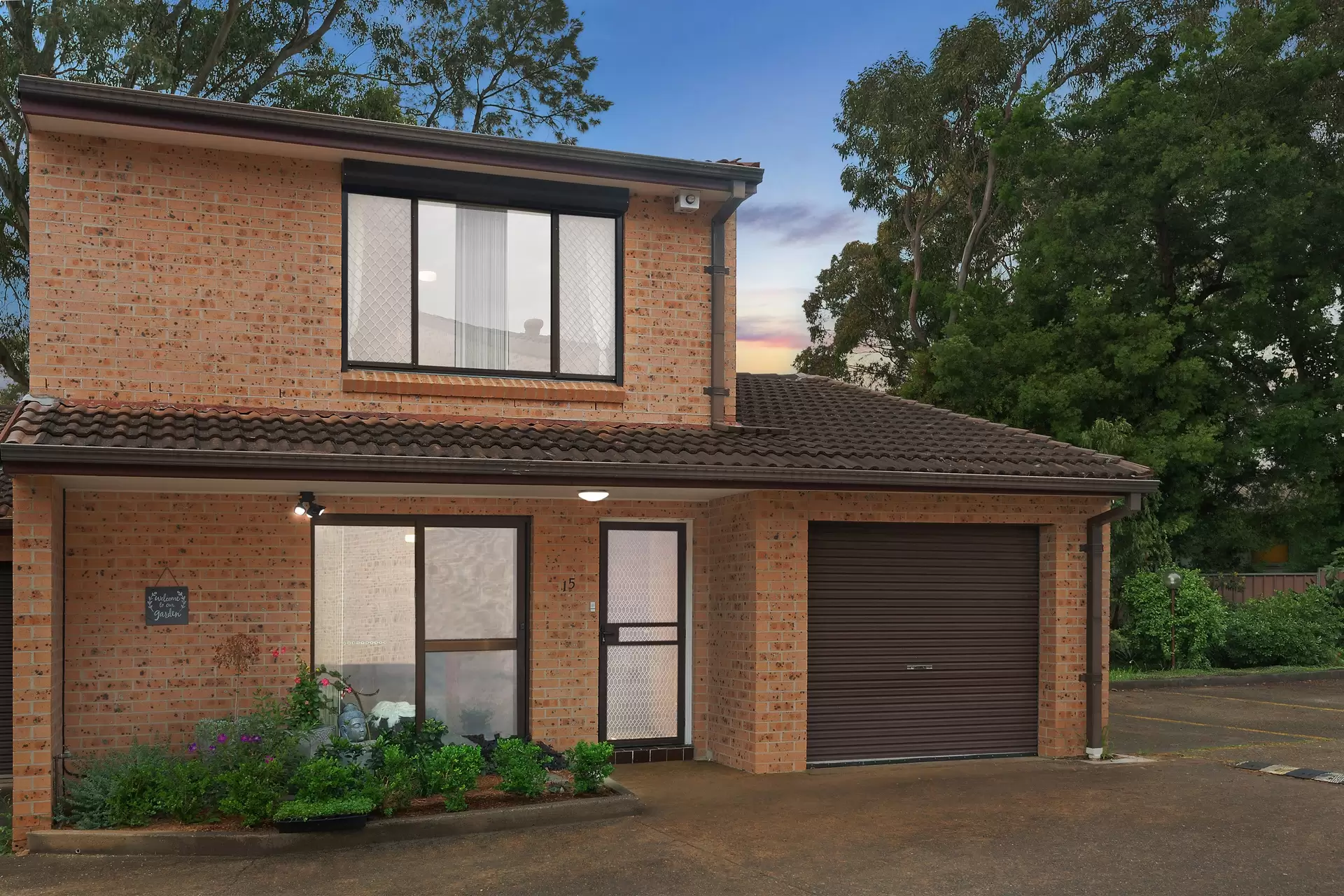 15/184 Birdwood Road, Georges Hall Sold by Richard Matthews Real Estate - image 1